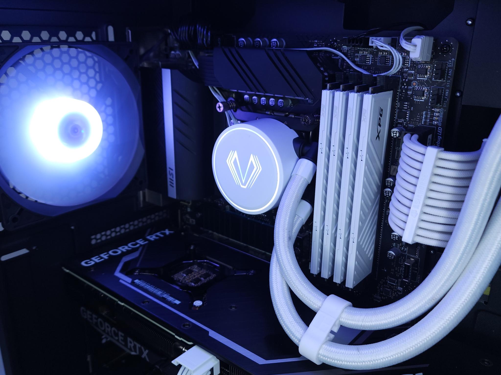 🖤🤍RTX 4070 Ti | Core i7 12700KF | 32GB 3200MHz | 1TB NVMe Gen 4