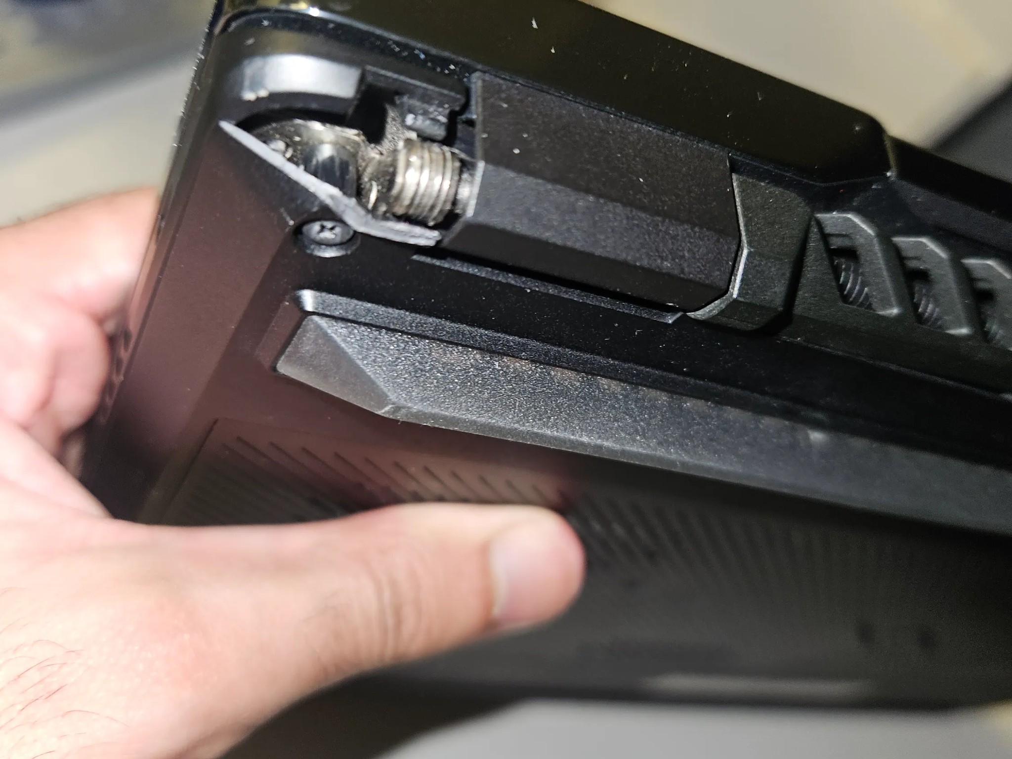 ROG Zephyrus M16 13th Gen Intel(R) Core(TM) i9-13900H   2.60 GHz RTX 4070 1TB SSD