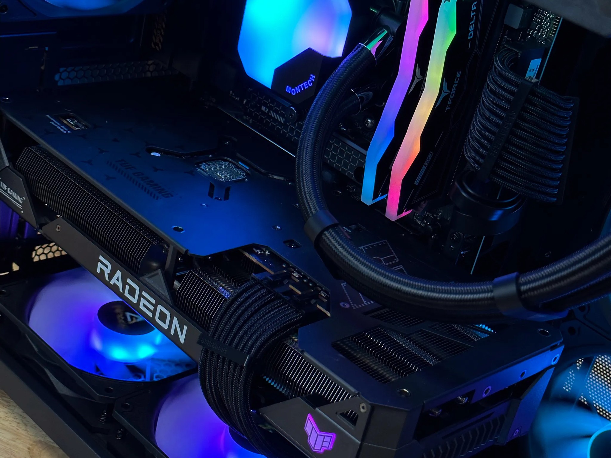 AES Neptune Ryzen 7600x/7800XT Gaming PC