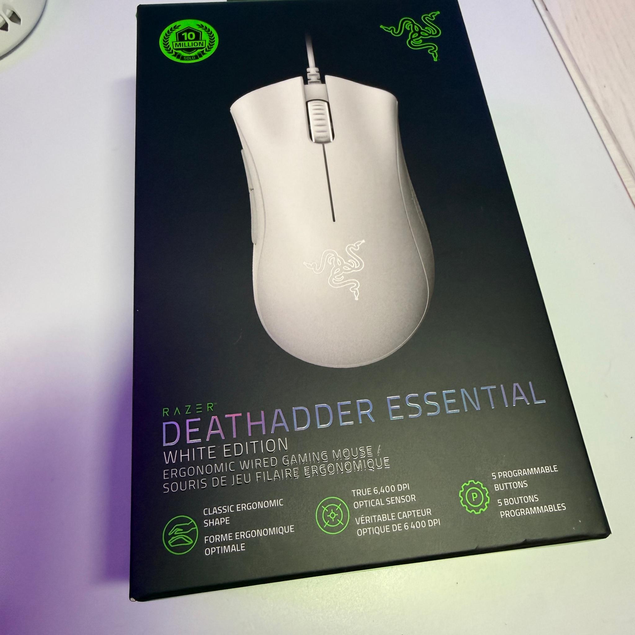 Razer DeathAdder Essential  Wired Gaming Optical Mouse, Custom White/Mint Green.