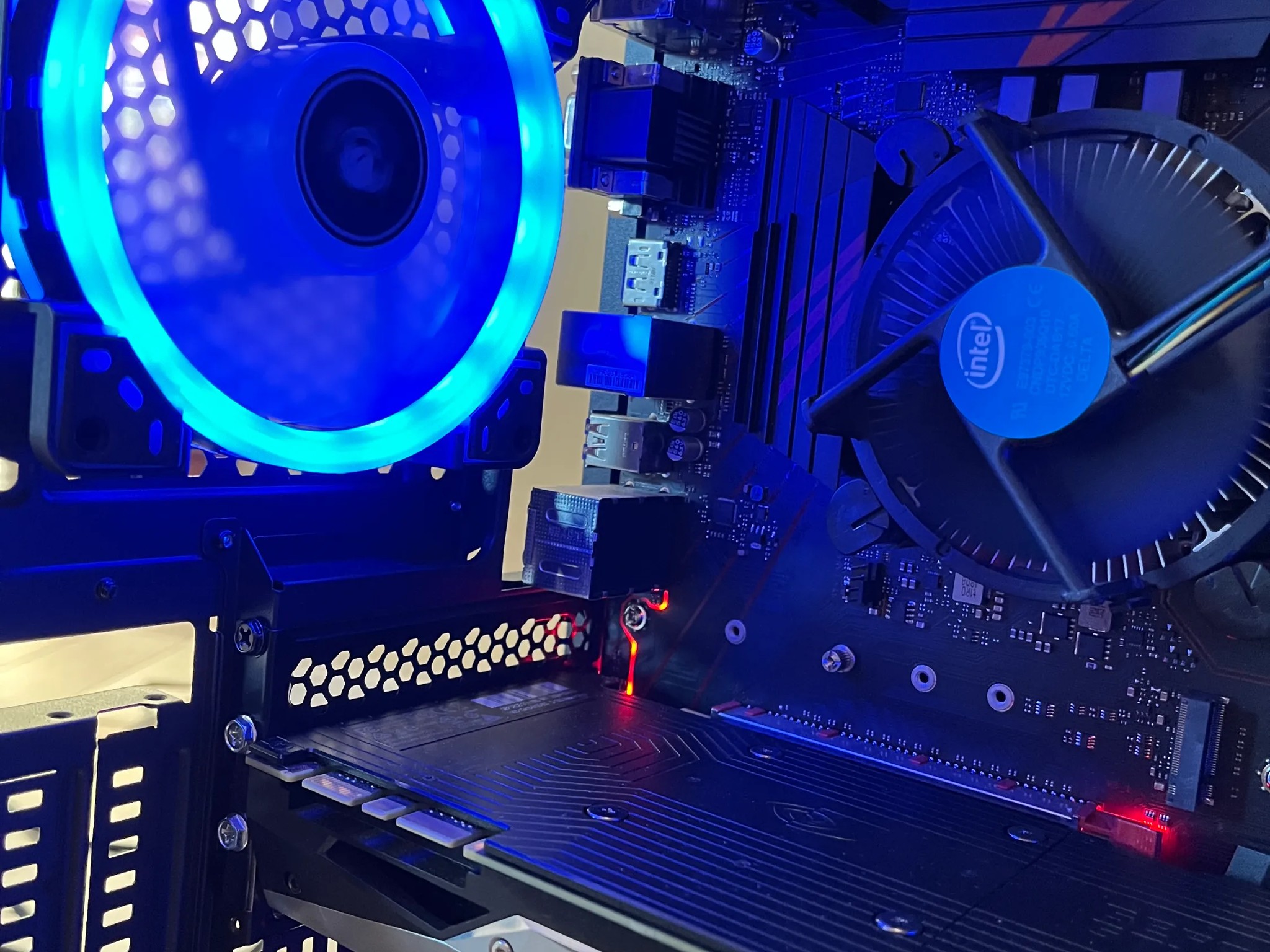 🟠🔥NVIDIA GTX 1080, Intel i5-9500T,16GB RAM, 1.2 TB Storage, High Performance Gaming PC w/ RGB Remote