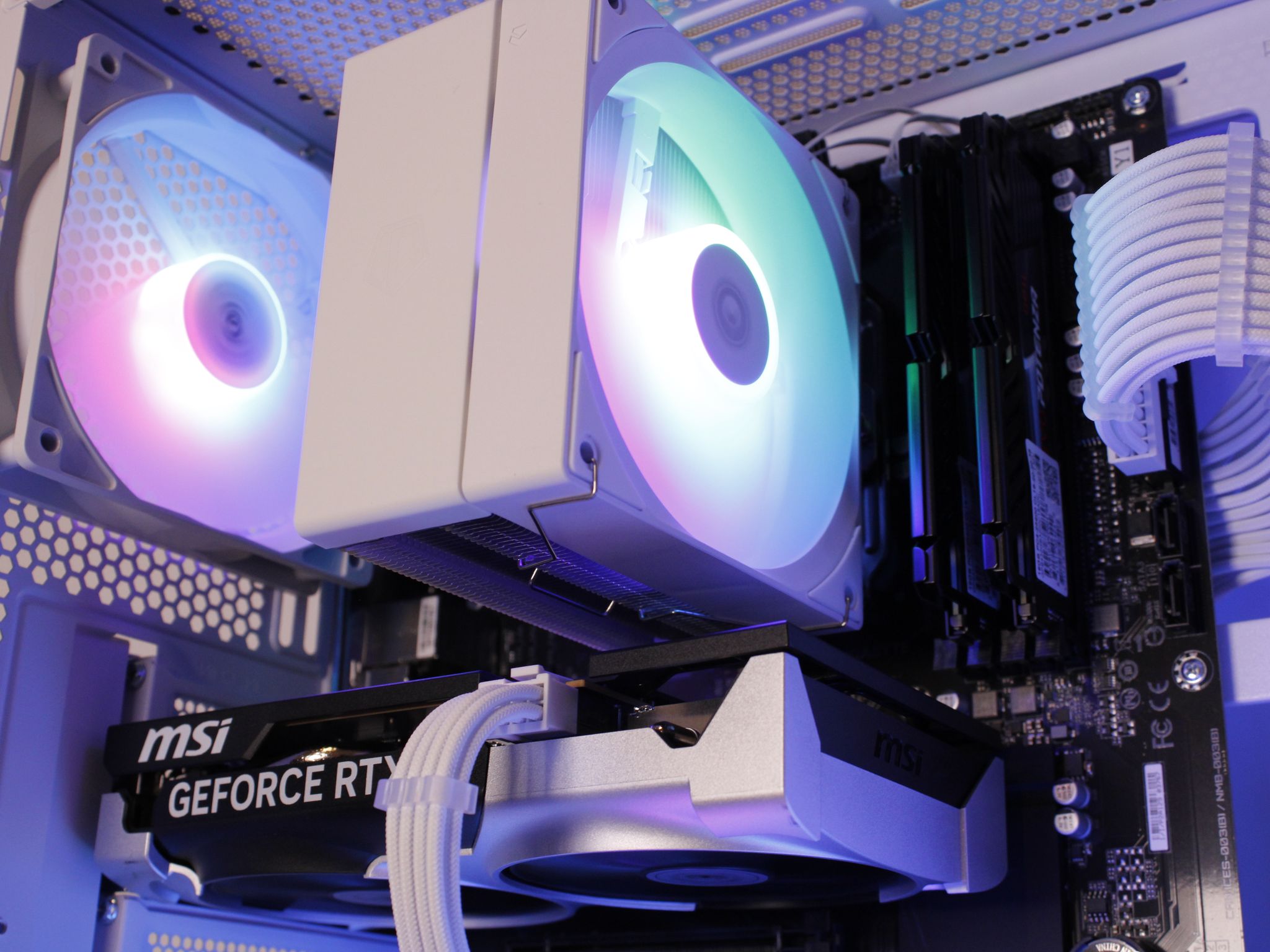 🤍Gaming PC [RTX 5060][Ryzen 7][32GB Ram][2TB M.2]