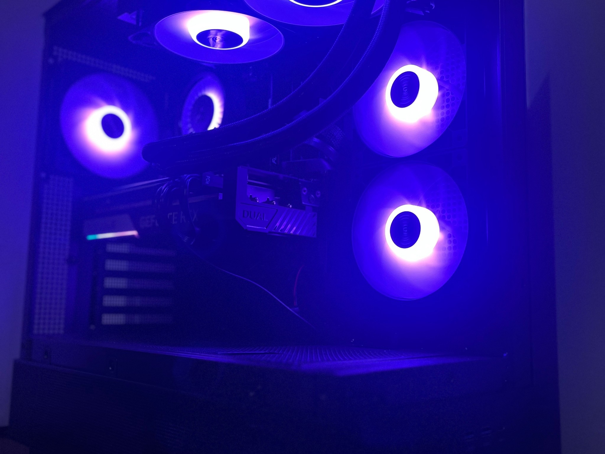 NEW RTX 3070 Gaming PC | Ryzen 5 7600x | 16GB DDR5 | 1TB SSD | Windows 11 | Water cooling