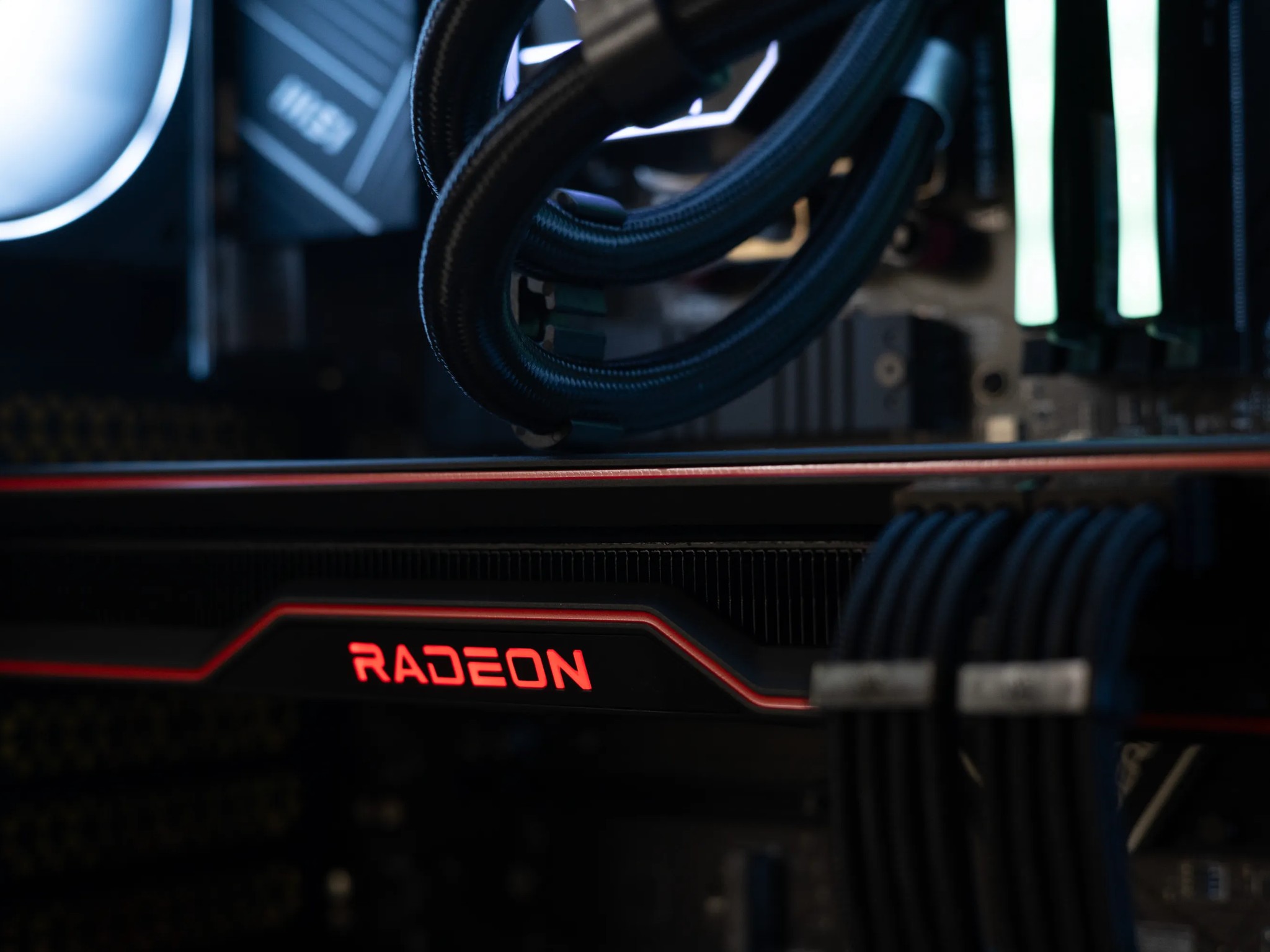 RX 6800 16GB, Ryzen 5 7500F, 32GB DDR5 6000, 1TB NVME, WiFi, Gaming PC