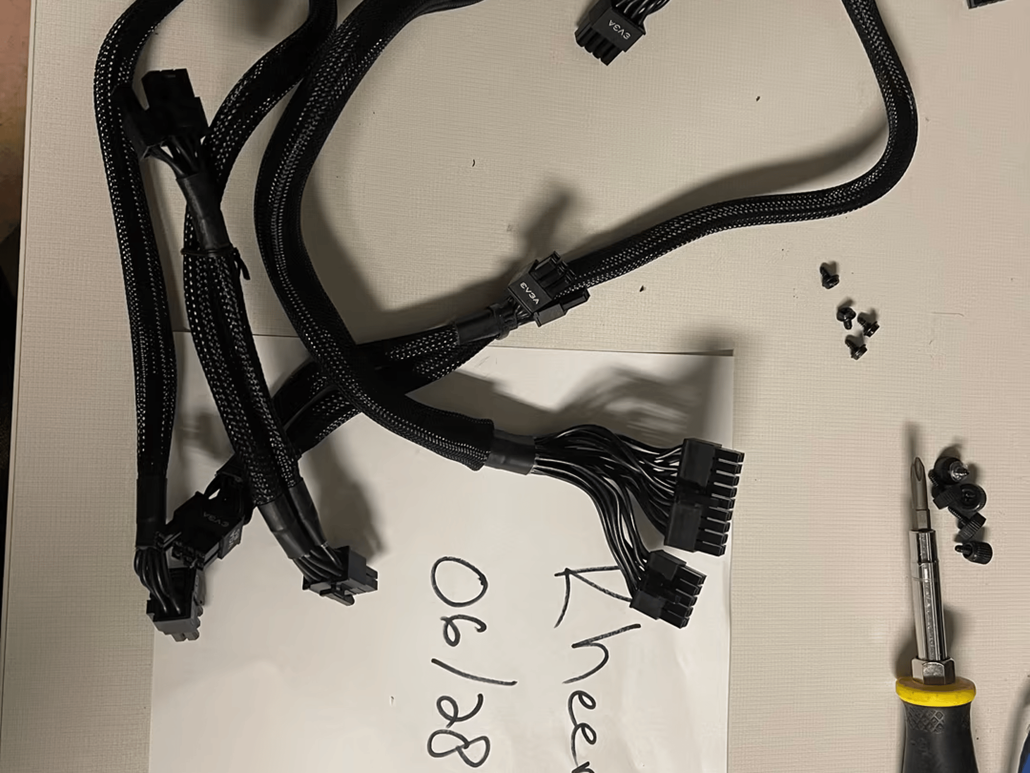 EVGA 750 B5, 80 Plus BRONZE 750W