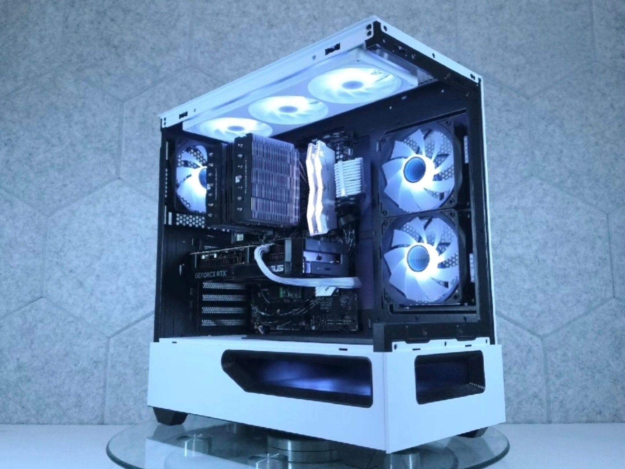 🤍 RTX 5070 | Ryzen 5 9600X | 1440p Gaming Computer