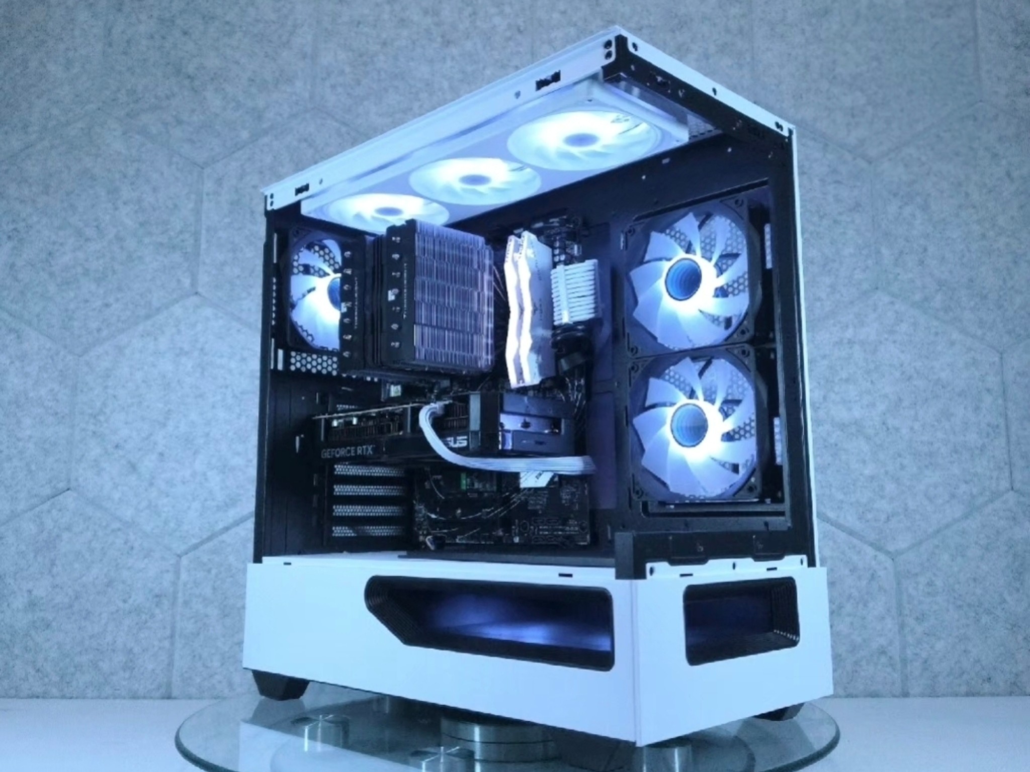 🤍 RTX 5070 | Ryzen 5 9600X | 1440p Gaming Computer