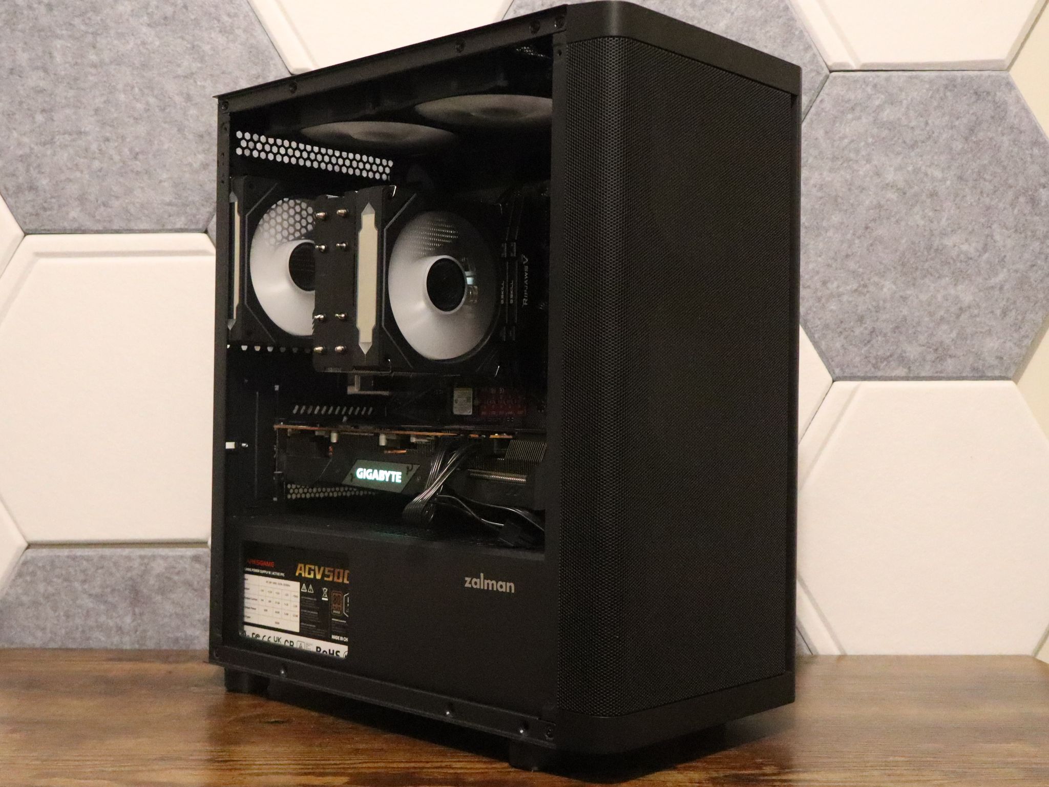 Gaming PC | RX 5700XT | Ryzen 5 5500 | 16gb Ram | 1 TB storage | windows 11 wifi & bluetooth