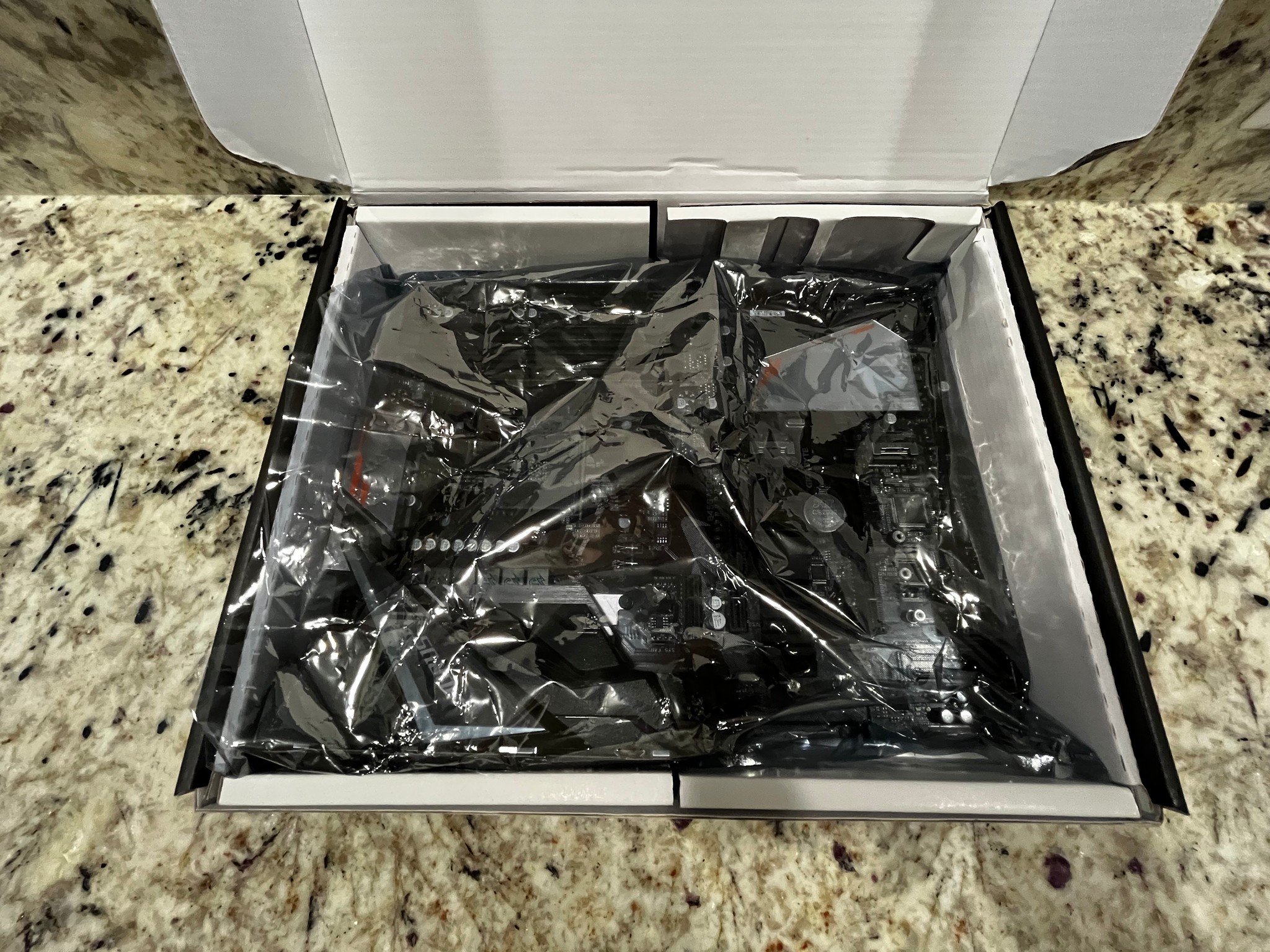 Gigabyte B450 AORUS ELITE ATX AM4 Motherboard