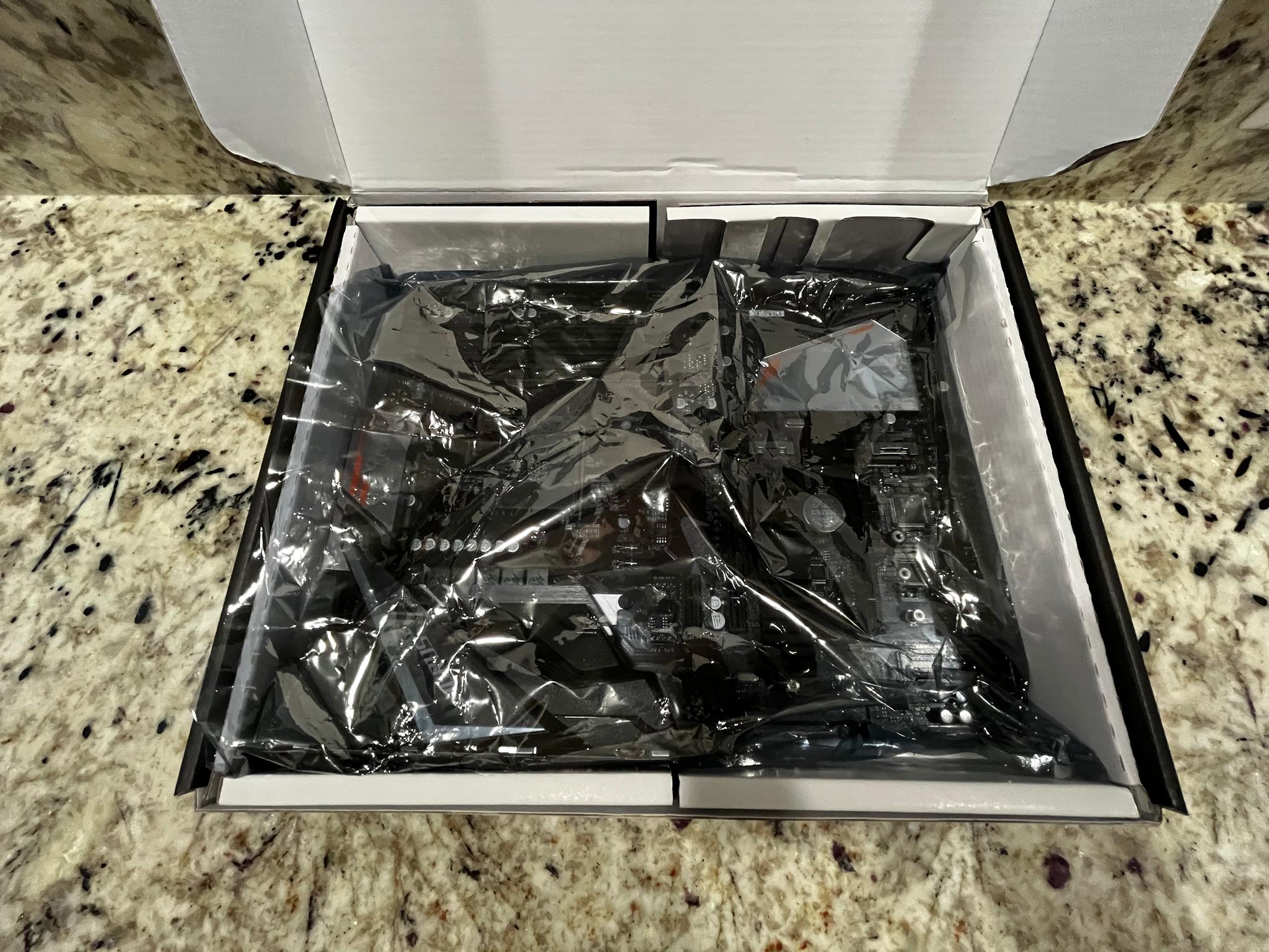 Gigabyte B450 AORUS ELITE ATX AM4 Motherboard