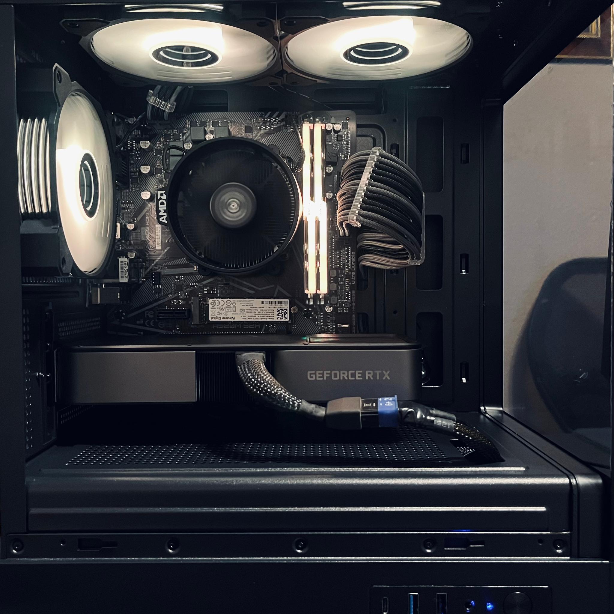 Performance Gaming PC |RTX 3070 // Ryzen 5500 // 2.5TB Storage|