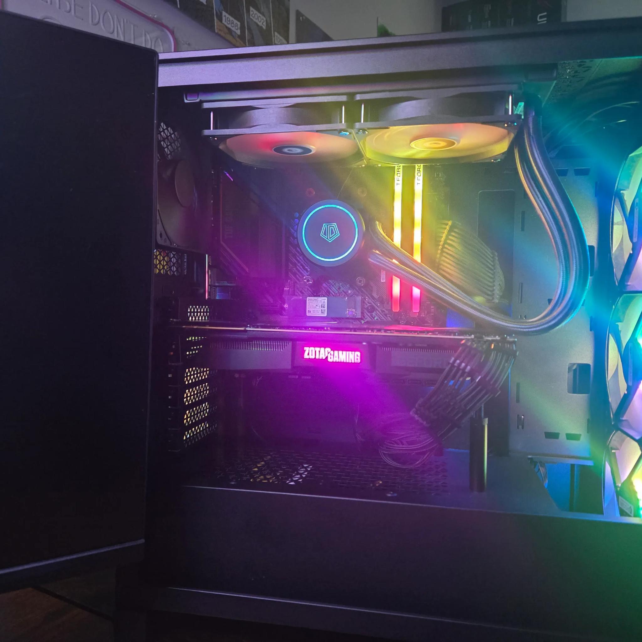 RGB 1440p Gaming PC