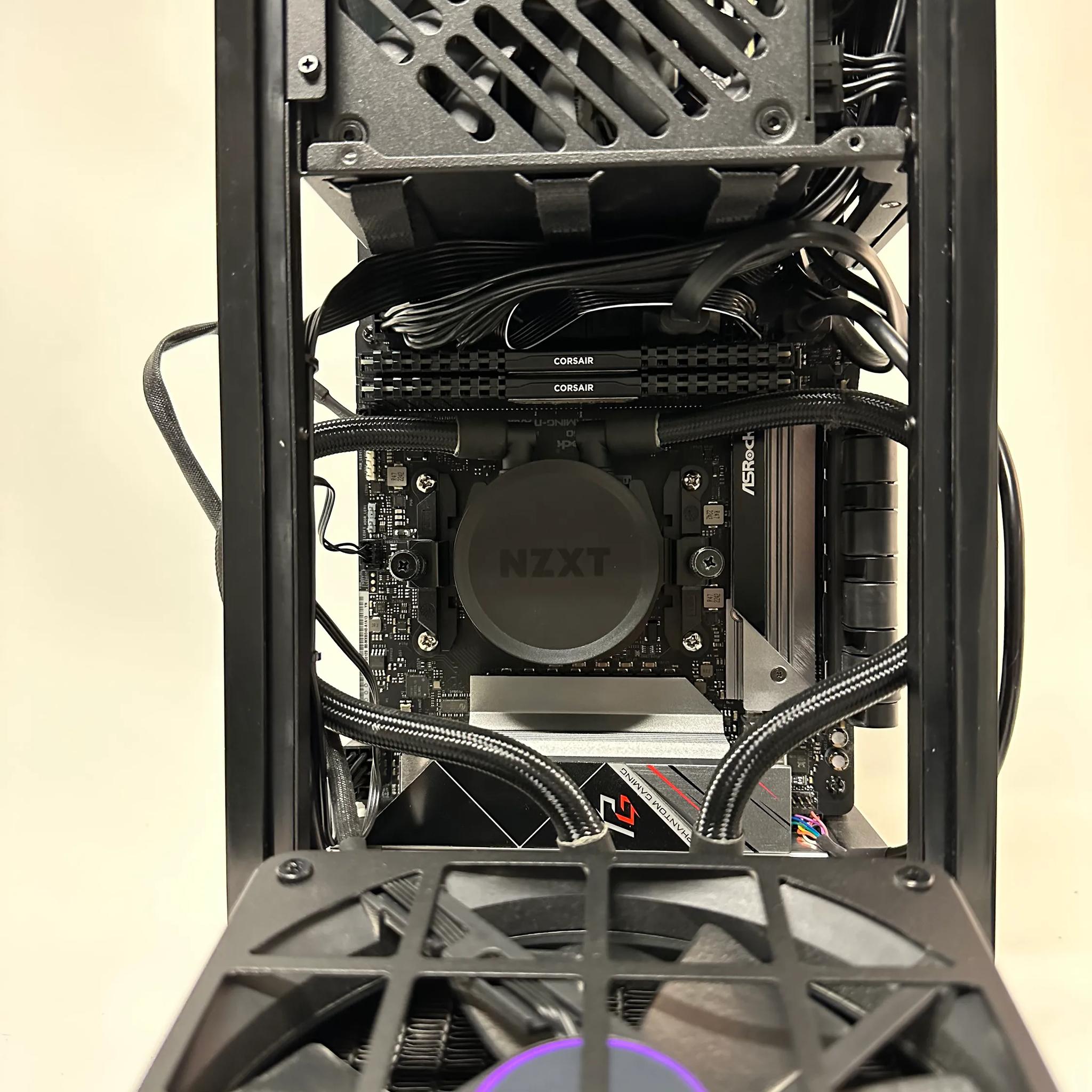 Gaming PC - H1 ITX Case - AMD 3700X - Nvidia 2070 Super - 32 GB DDR4 - 500 GB SSD