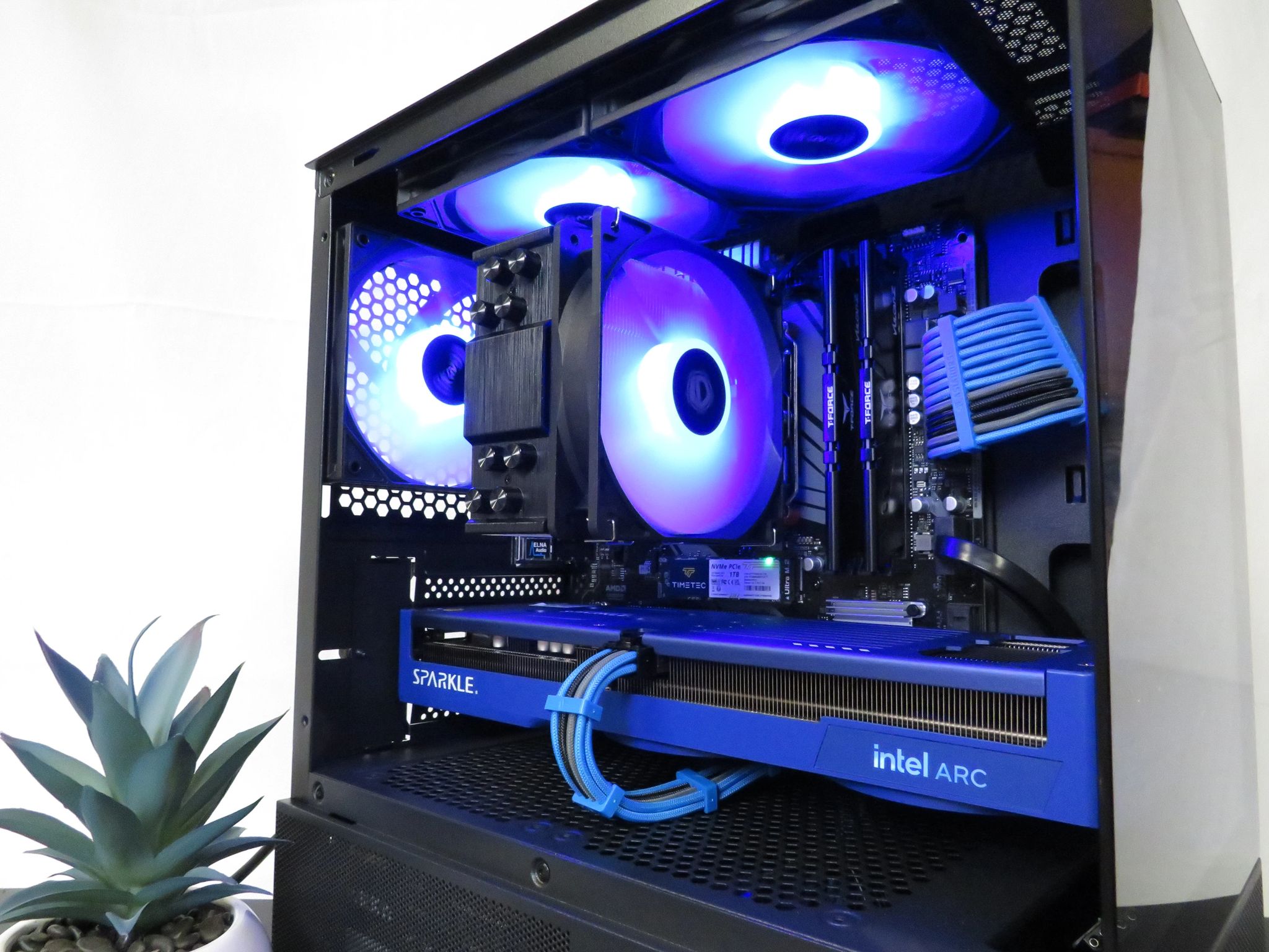 Ultimate Battlemage Gaming all new parts: Ryzen 5 5600 + Intel Arc B580 + 16 GB DDR4 + 1 TB NVME SSD