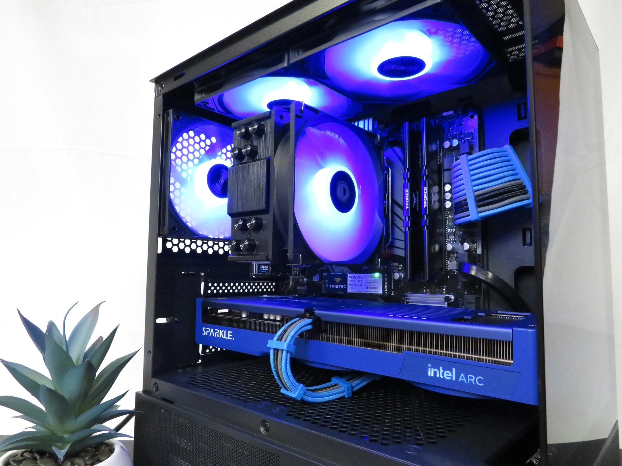 Ultimate Battlemage Gaming all new parts: Ryzen 5 5600 + Intel Arc B580 + 16 GB DDR4 + 1 TB NVME SSD