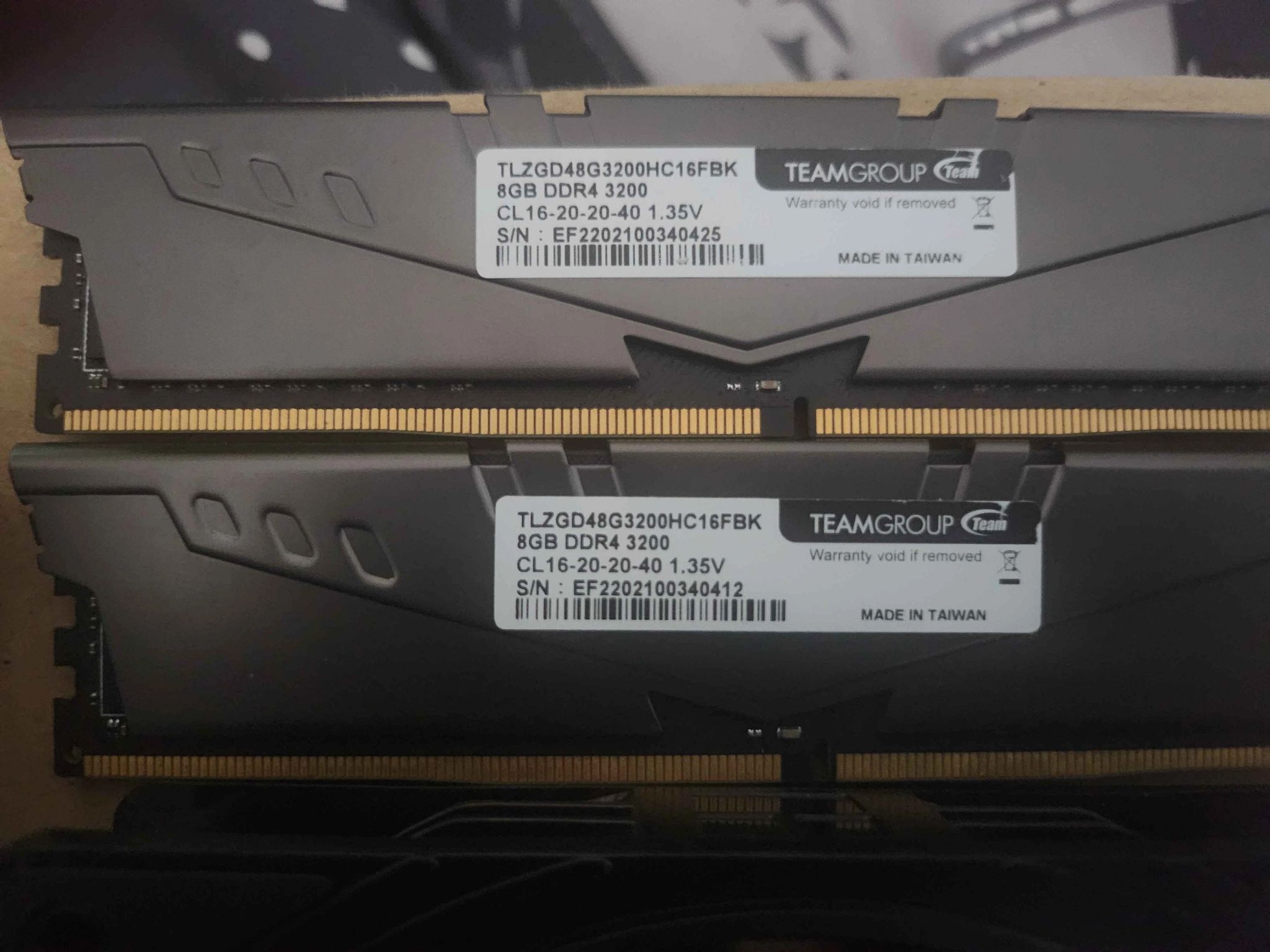 Z690 ASRock PG Riptide D4 with CPU Cooler and Ram