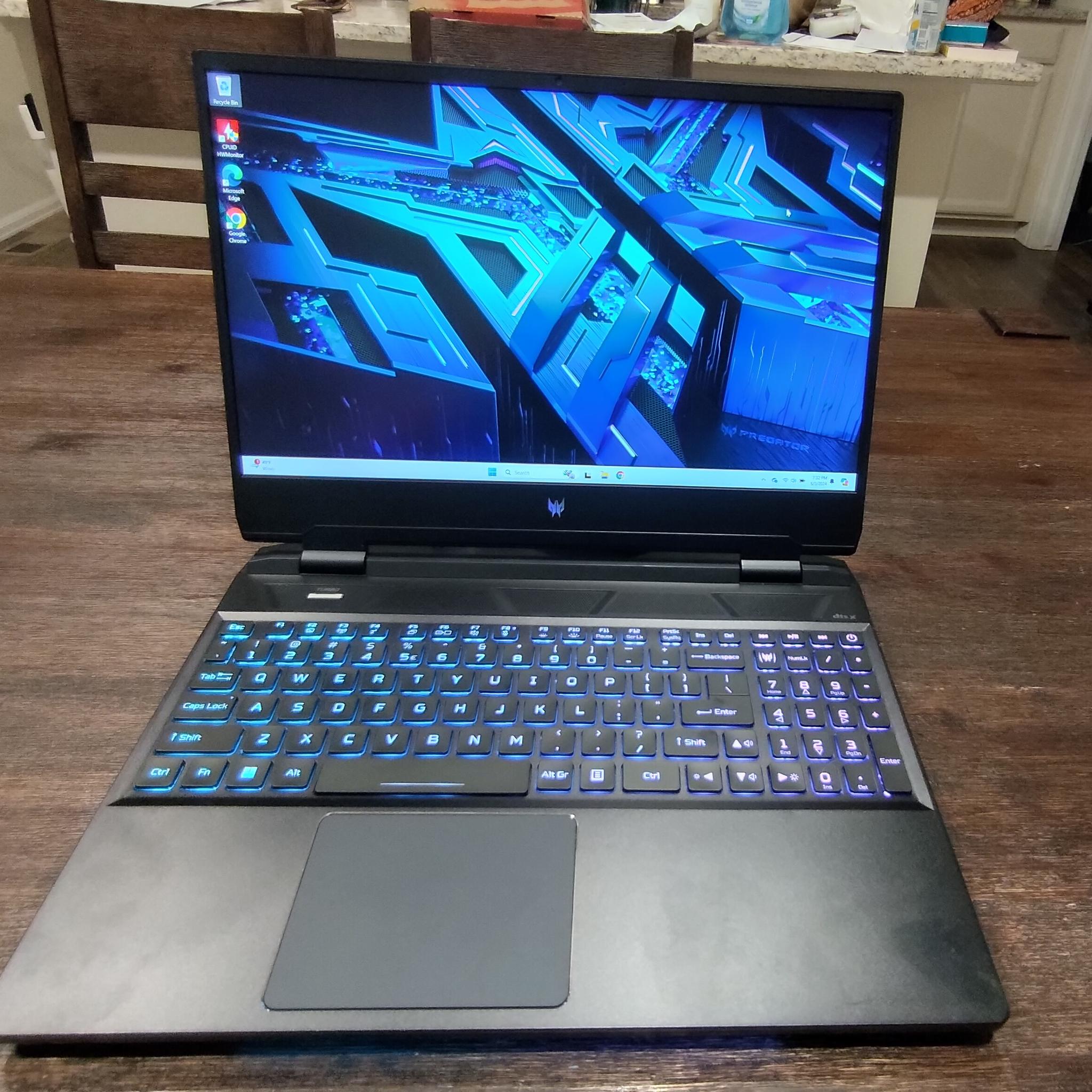 Acer Predator Helios 15.6" QHD 240hz | 12700H | RTX 3070Ti | 16GB Ram | 1TB SSD