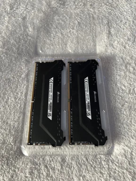 Corsair Vengeance RGB Pro 2x 8GB (16GB)