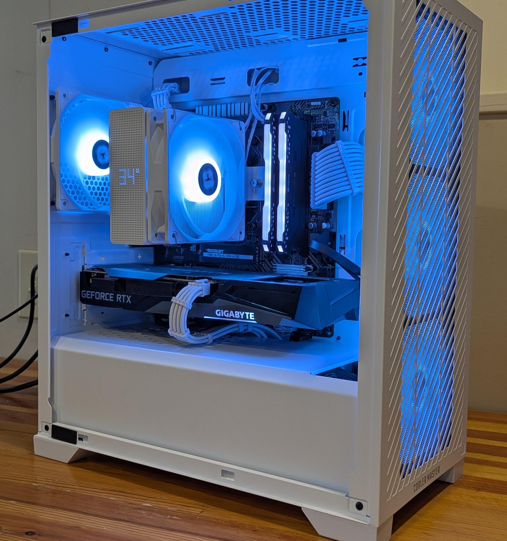 RTX 3060 || Ryzen 5 3600 || Black and White Gaming PC