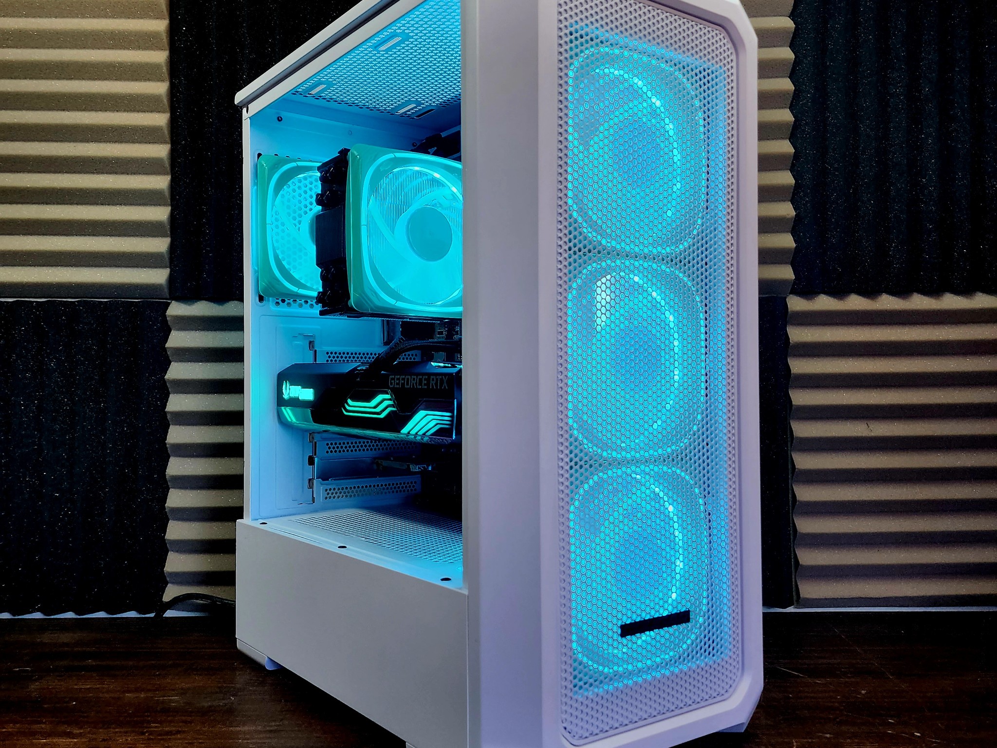 💎🤍💎 Zotac RTX 3070 // AMD Ryzen 7 3700X // OLOy 16GB 3200MHz