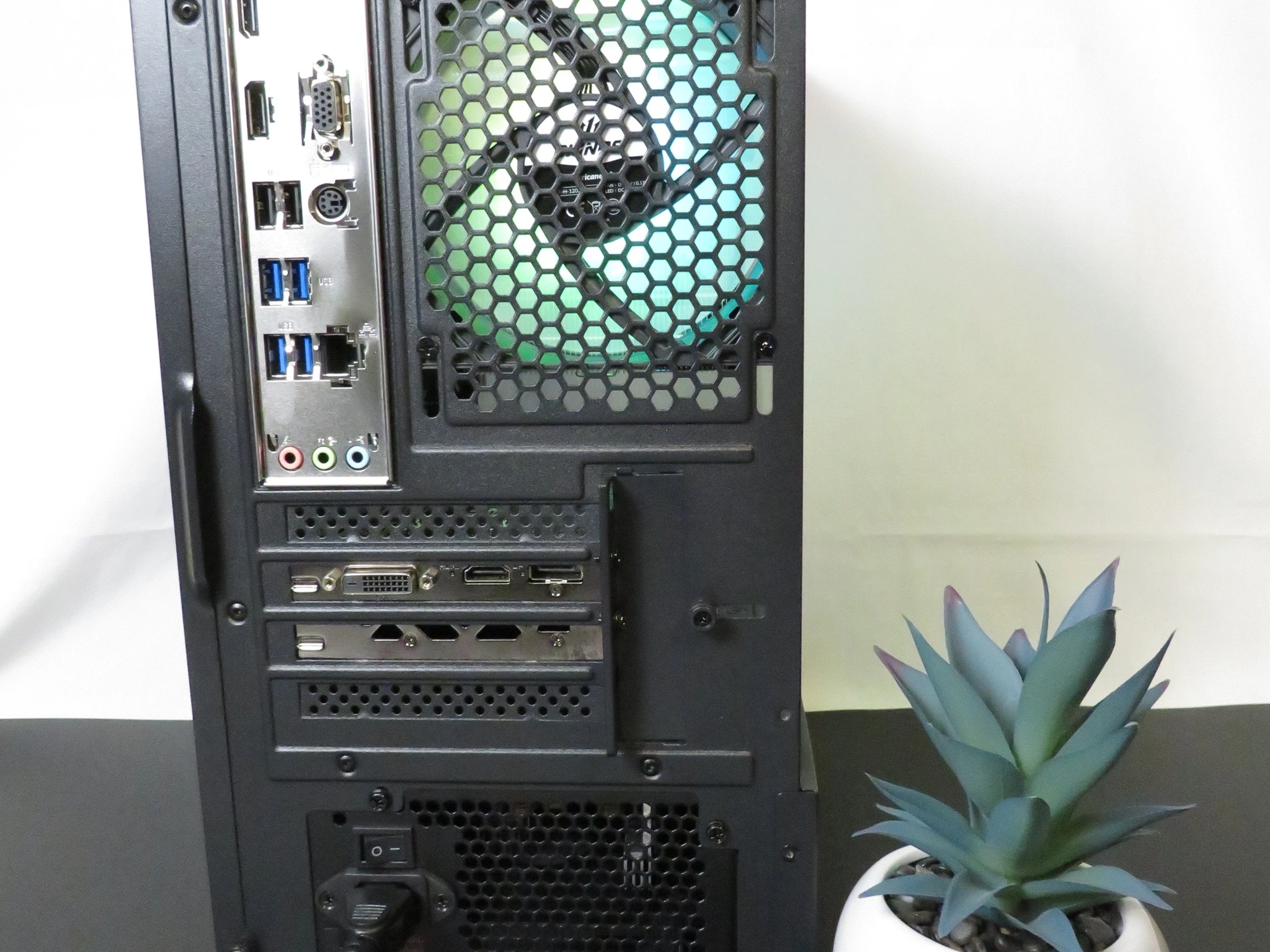 Price to Performance Master V2: RTX 2060 + Ryzen 5 2600 + 1 TB NMVE SSD + WiFi dongle
