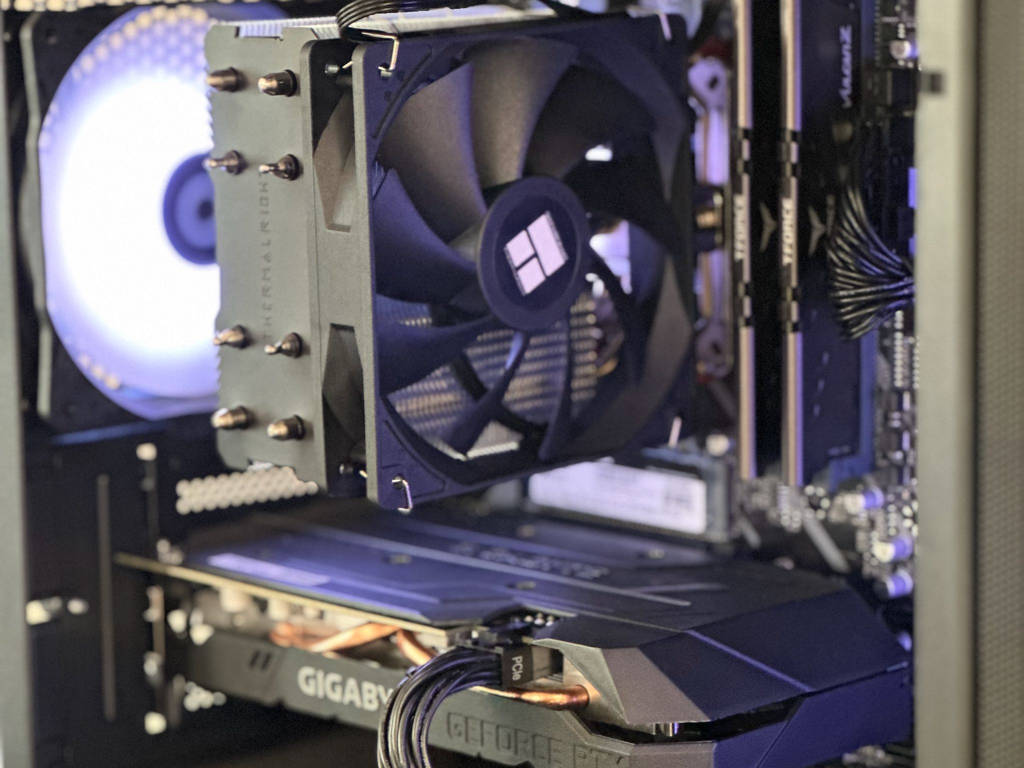 Basic Black | Ryzen 5 5500 | B450M WiFi | RTX 2060 6GB | 16GB DDR4-3200