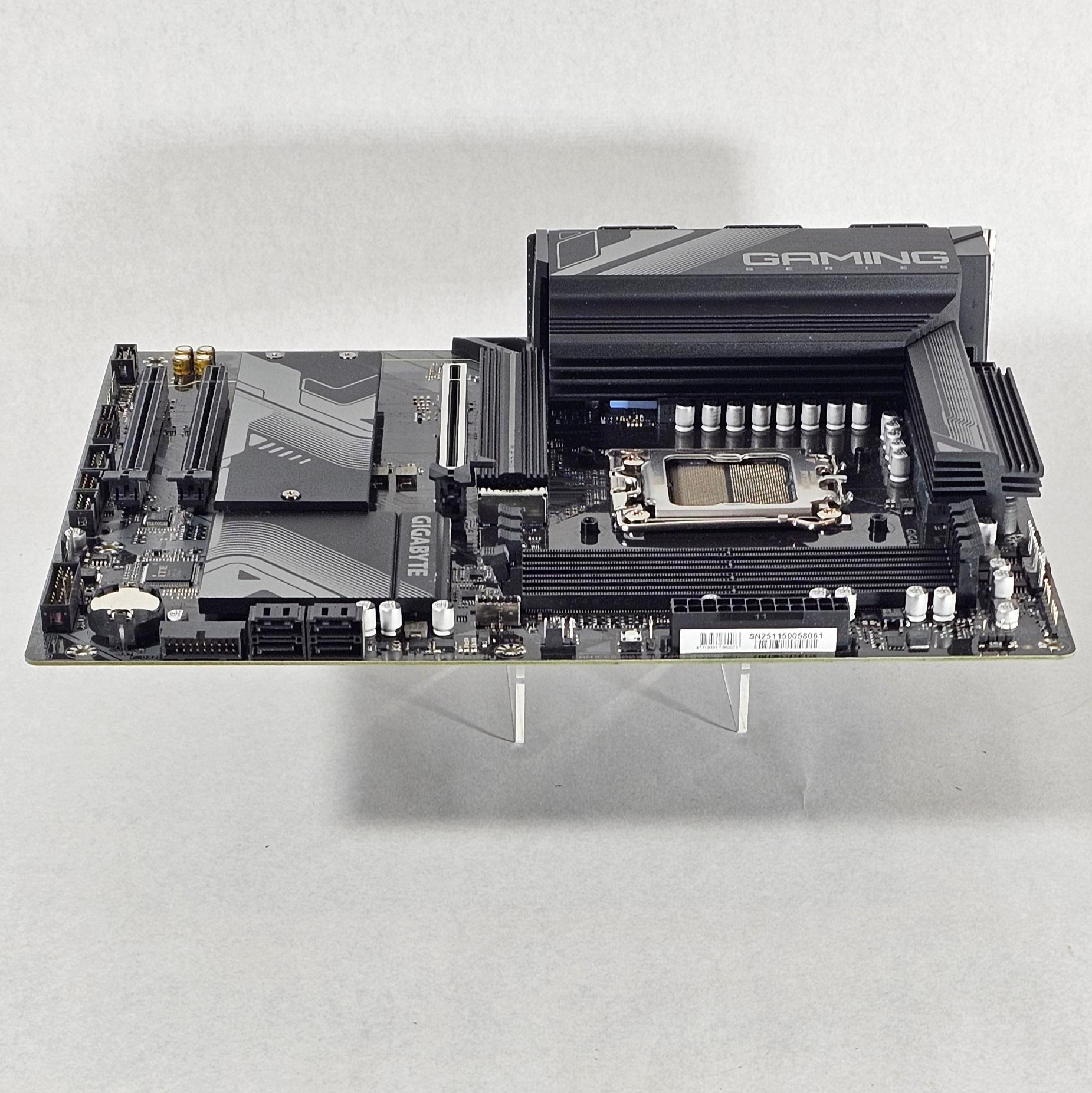 Gigabyte X670 AM5 ATX Gaming Motherboard DDR5