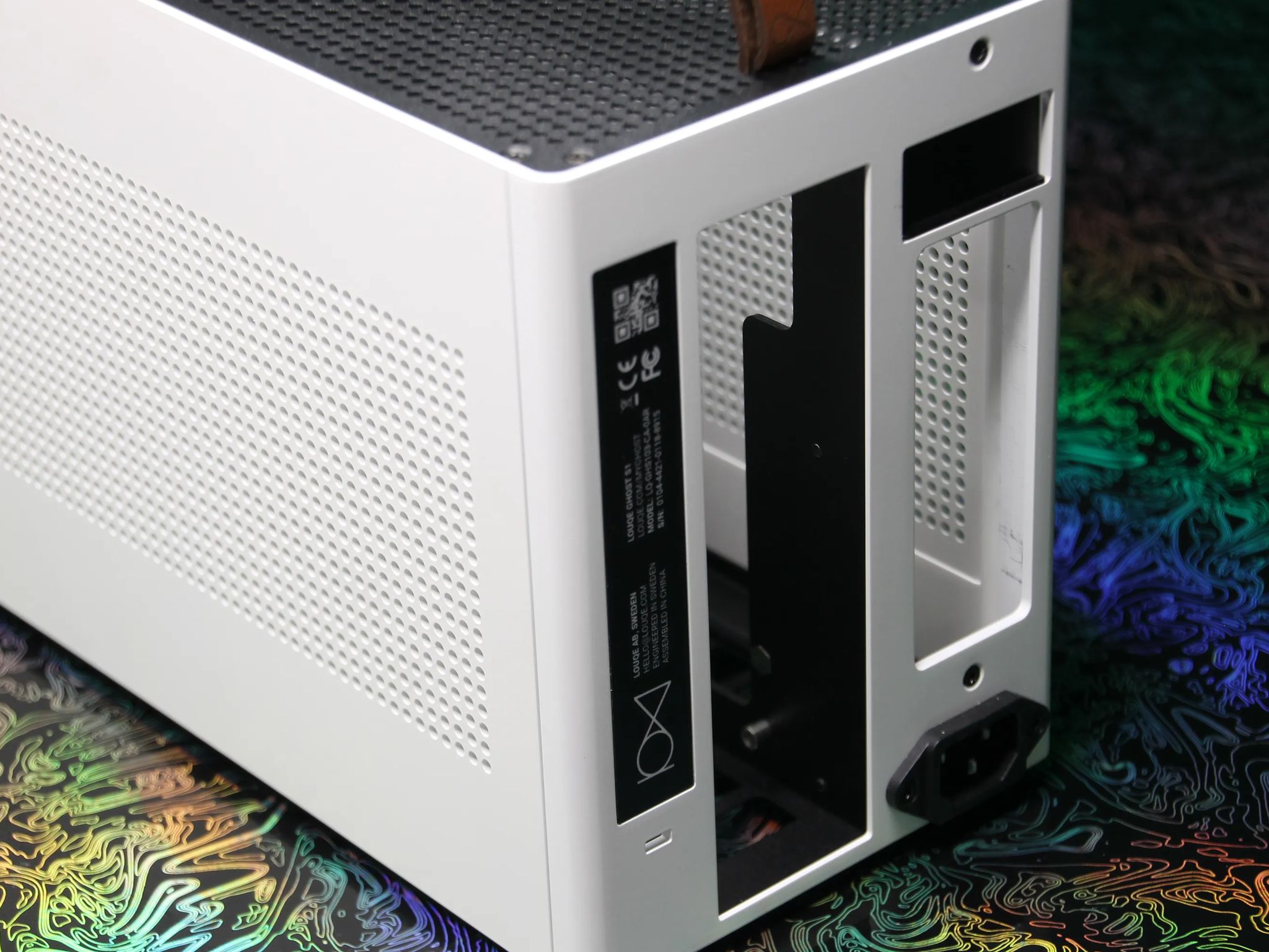 LOUQE GHOST S1 MkIII // ITX PC Case