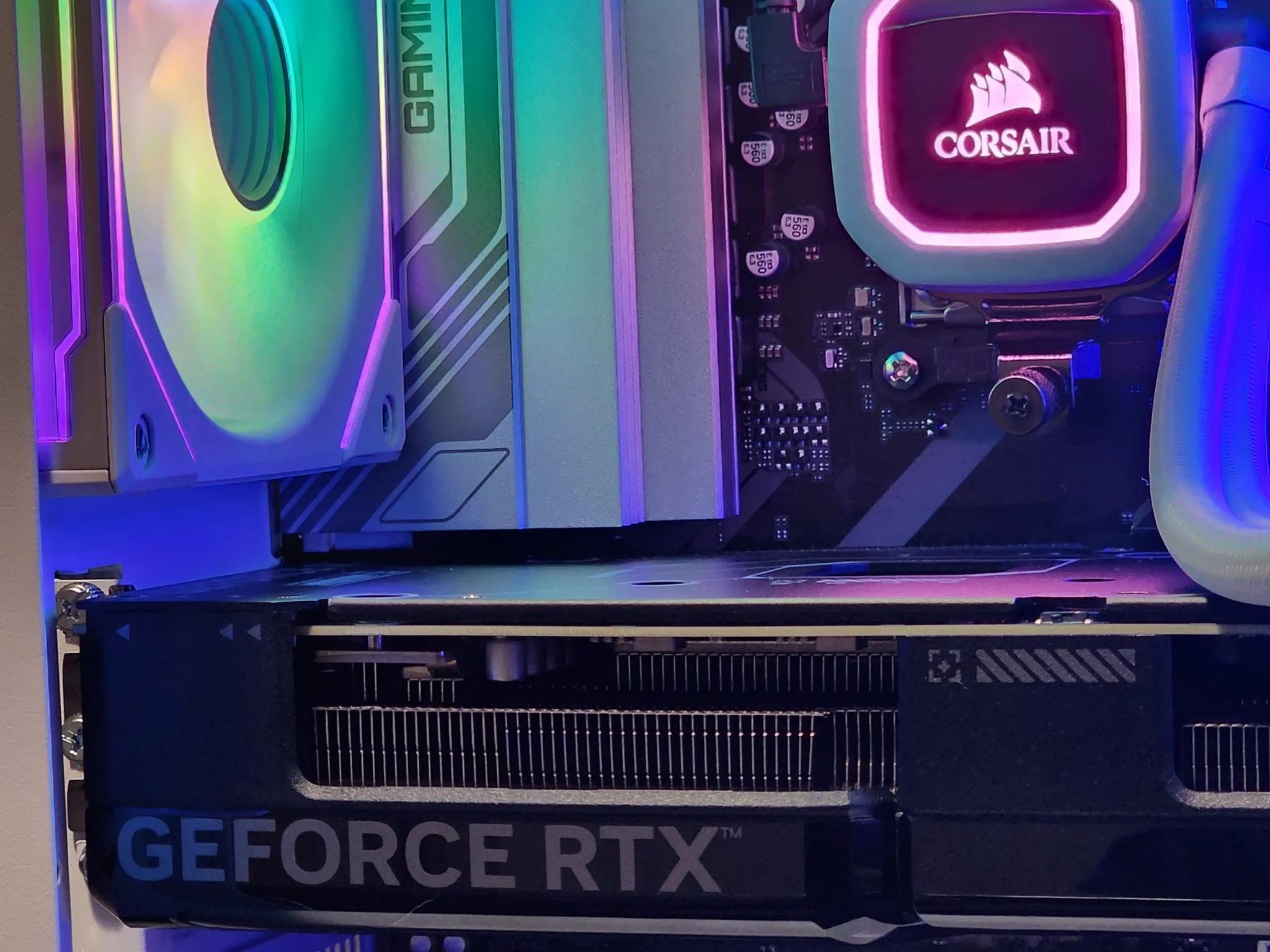 💥Versatile White PC💥 RTX 4070 | Ryzen 7 7700X | 32GB DDR5 | 1TB NVME M.2 | Windows 11 Pro