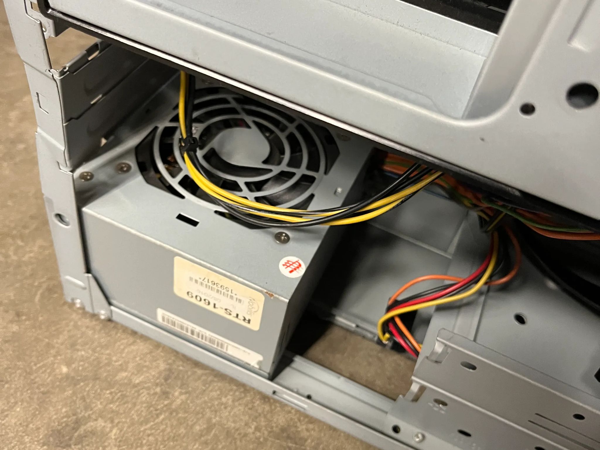 In-Win BK623 Micro ATX PC Case w/ 300w PSU & DVD/CD Rewritable Drive Pre Installed BK623.BH300TB3