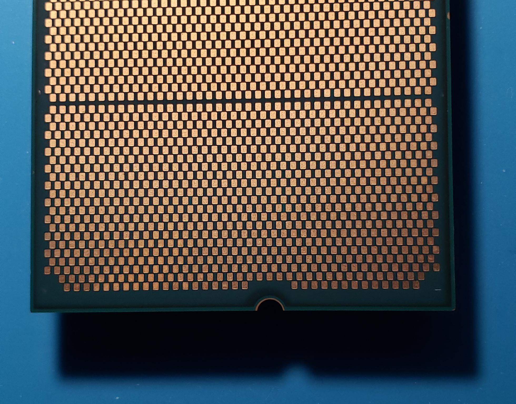 AMD RYZEN 7 7800X3D CPU