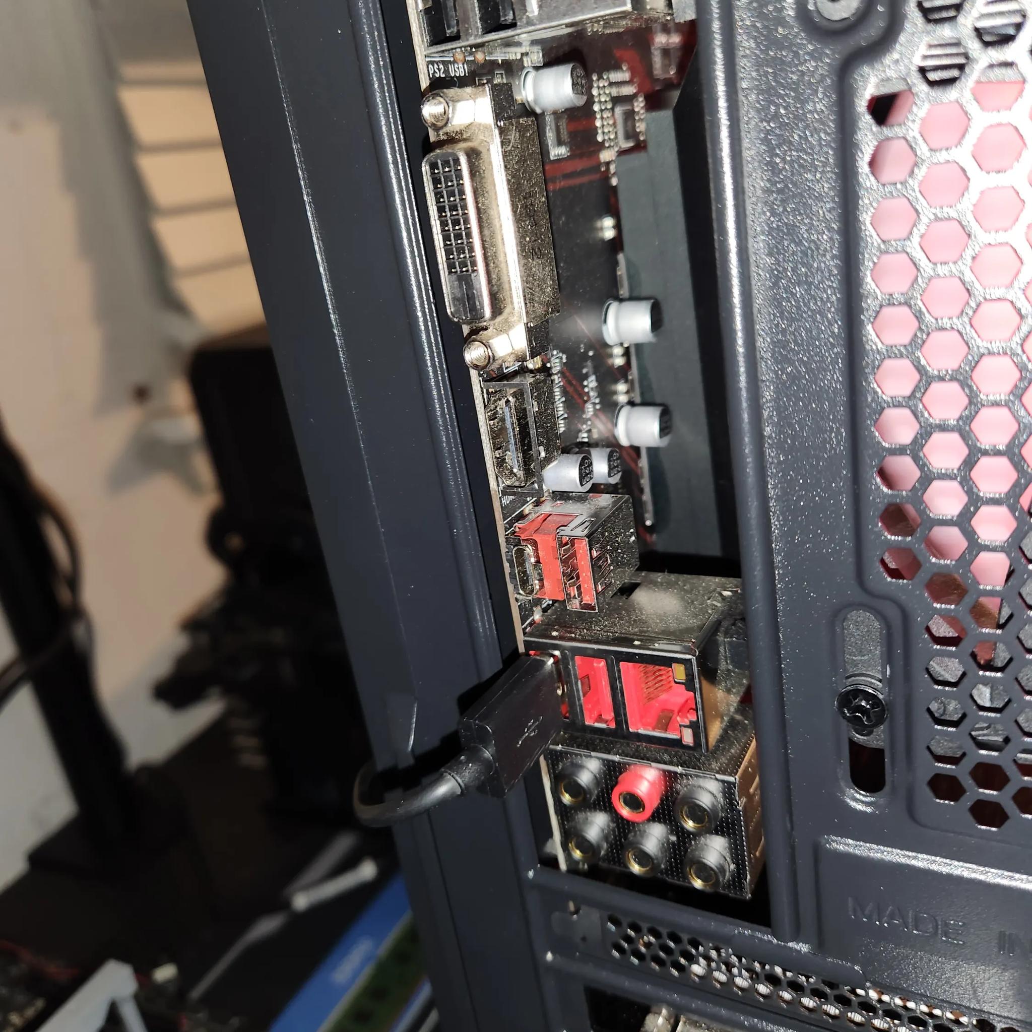THE RED MONSTER IV GTX 1660TI/Intel I5-8600K