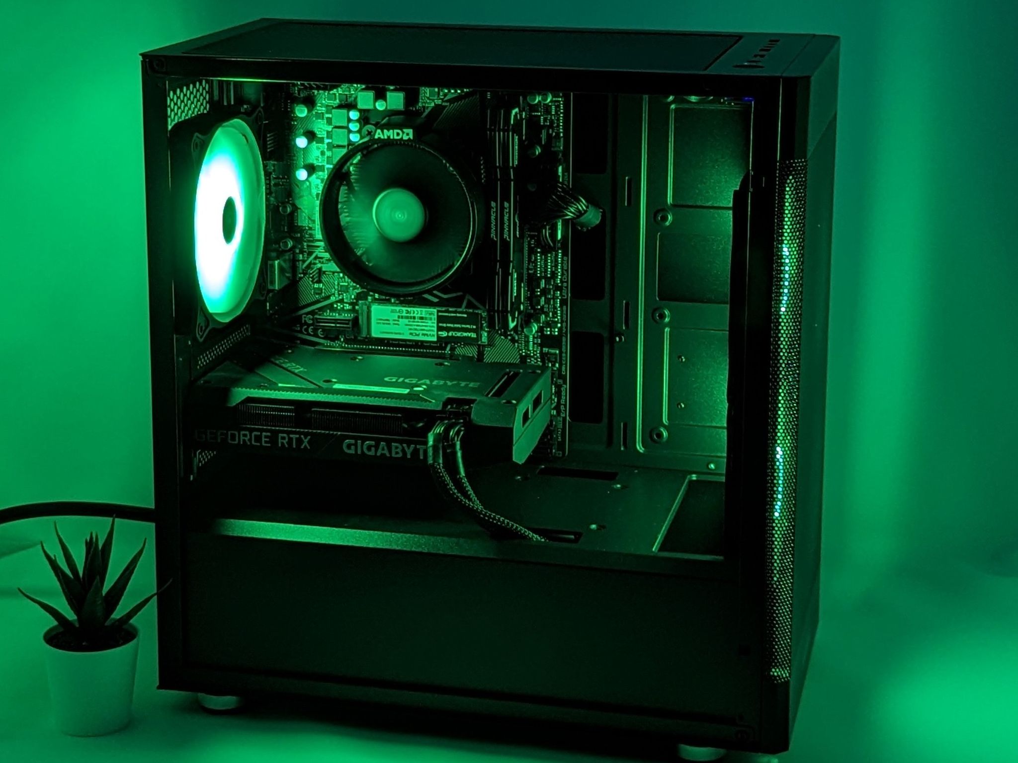 Sleek RTX Whisperer | RTX 3060 | Ryzen 5 5500 | 16gb RAM | TEAMGROUP MP34 1 TB M.2 NVMe SSD