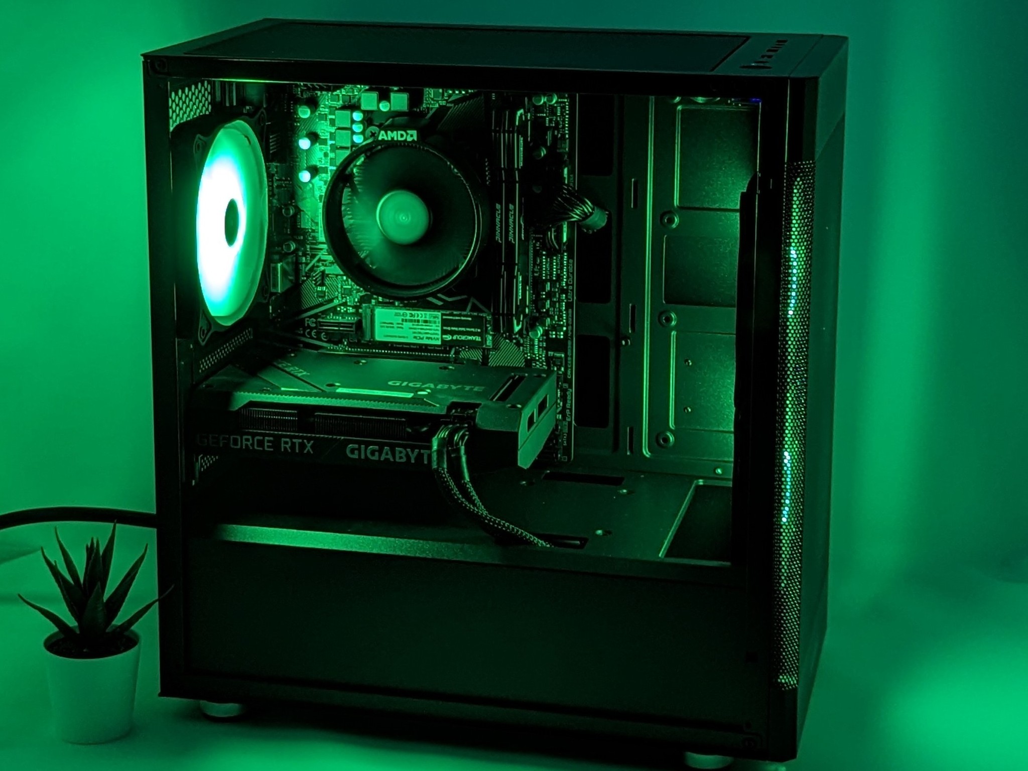 Sleek RTX Whisperer | RTX 3060 | Ryzen 5 5500 | 16gb RAM | TEAMGROUP MP34 1 TB M.2 NVMe SSD