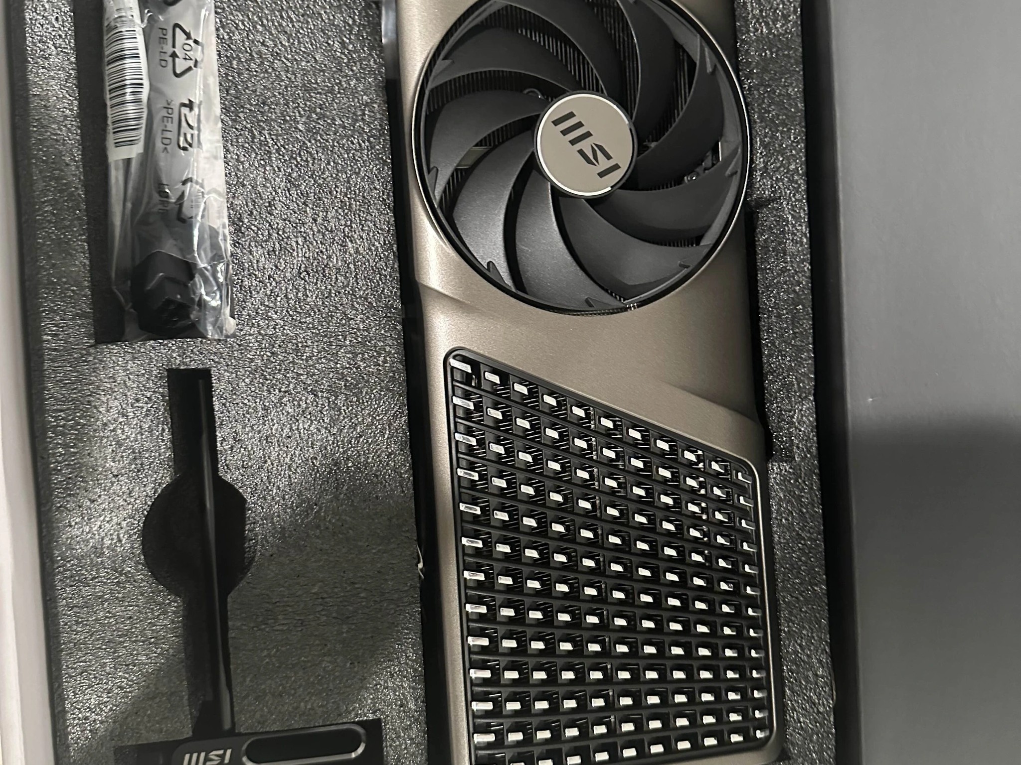 MSI EXPERT RTX 4080 SUPER