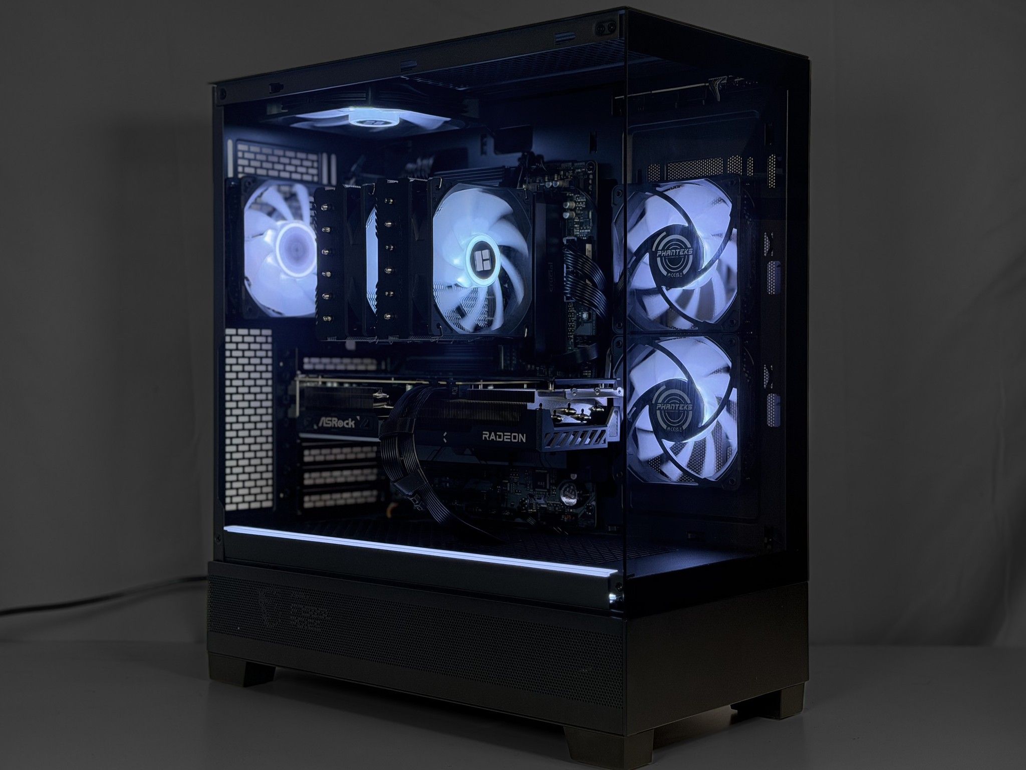 RX 9070 XT Gaming PC | Ryzen 7 7700X | 32GB DDR5 | 1440p Ultra / 4K