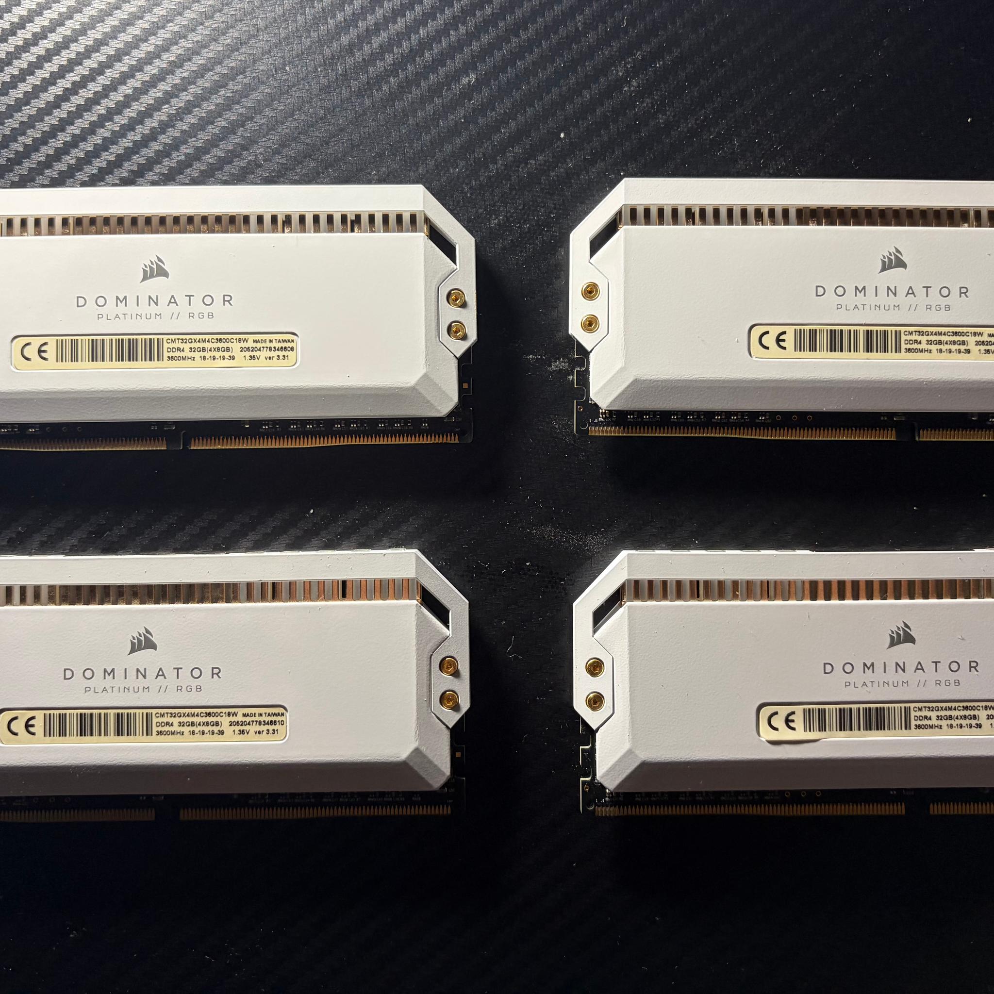 Corsair Dominator Platinum // RGB 32gb 3600Mhz