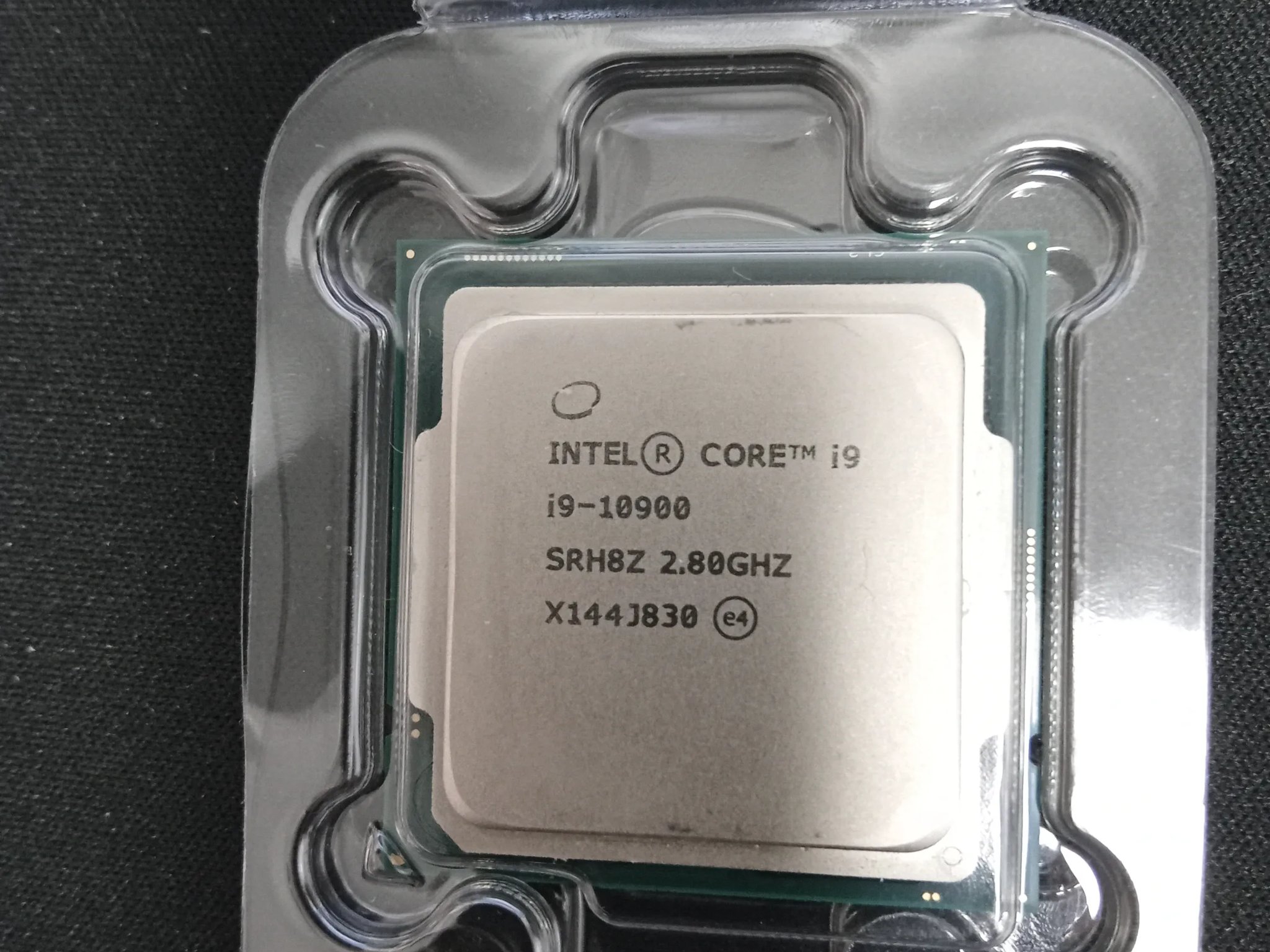 Intel Core i9 10900 CPU