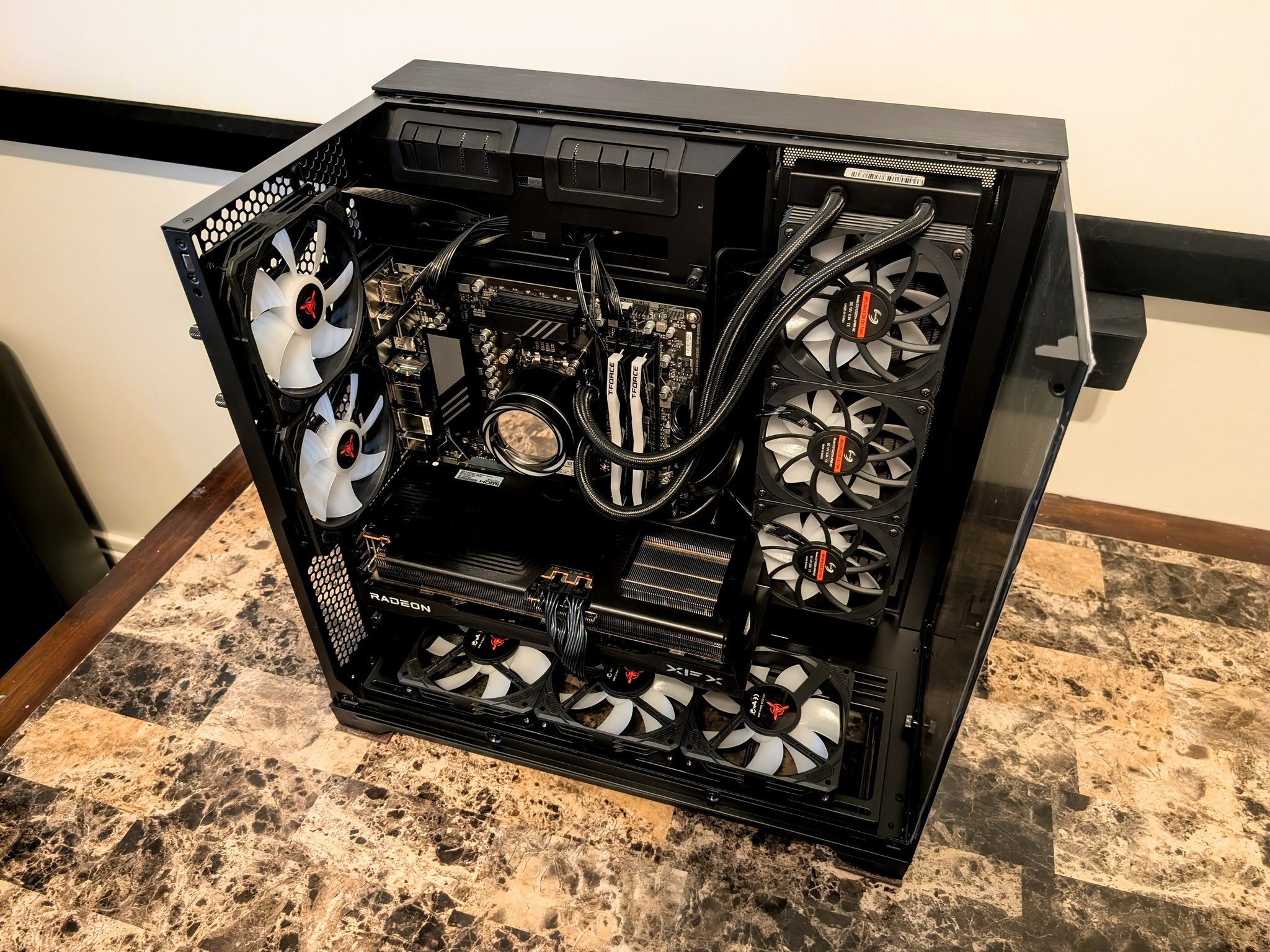 Ryzen 7 7700, RX 9070XT, 32g DDR5