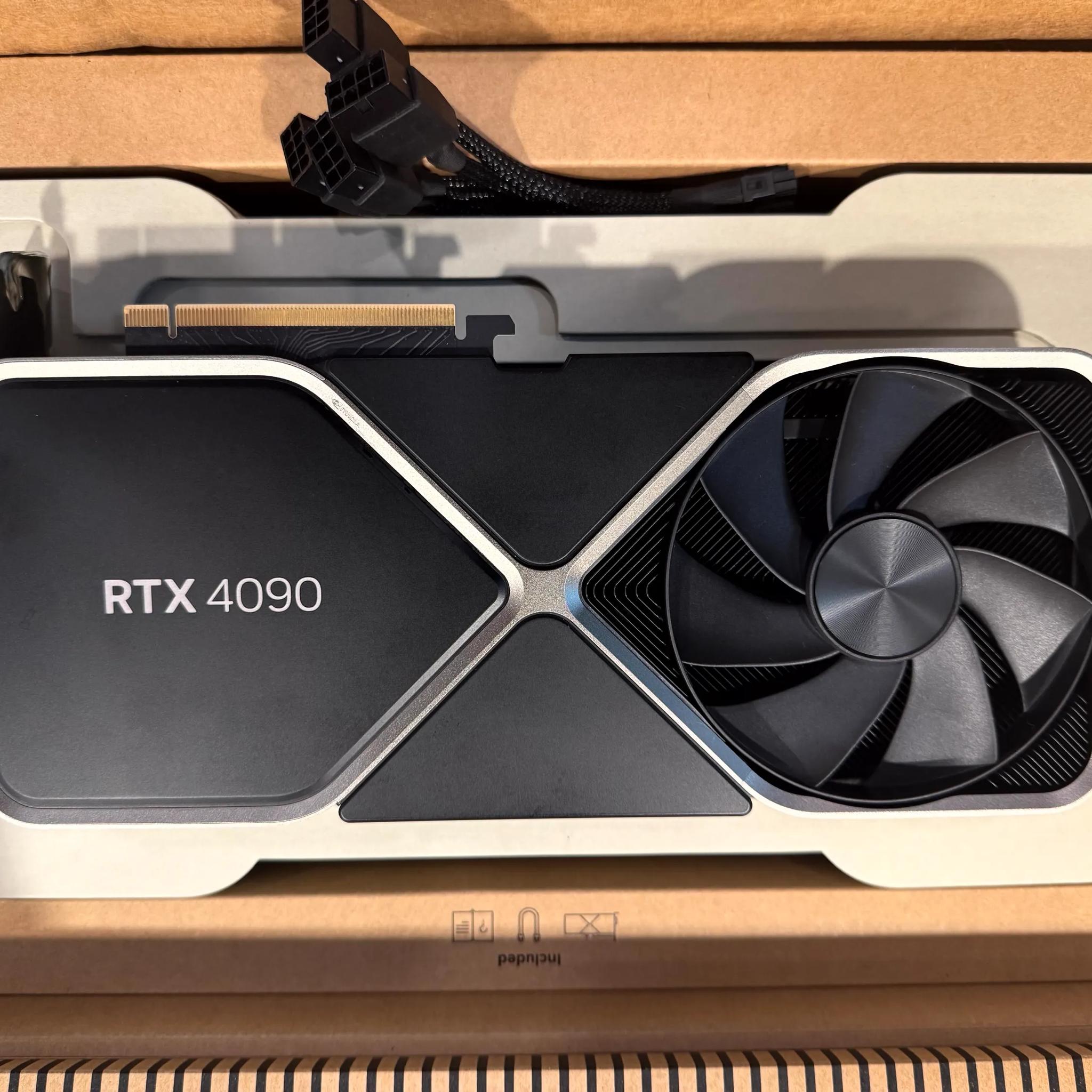 NVIDIA GeForce RTX 4090 Founders Edition - 24GB - Slightly Used
