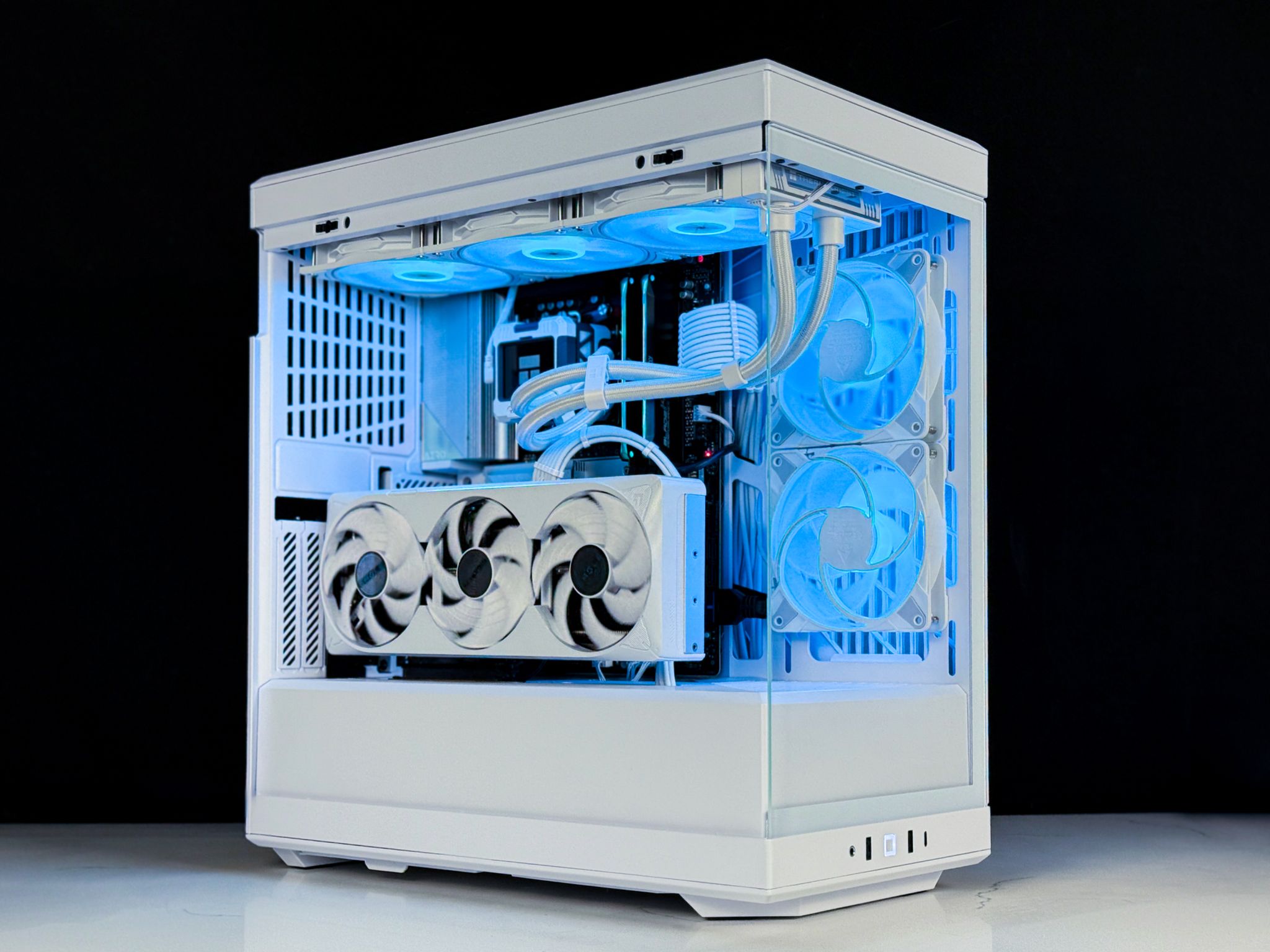 Cryos | 4K High-End Gaming PC | Ryzen 7 7800X3D | RTX 5070 Ti | 32GB DDR5 | 2TB SSD