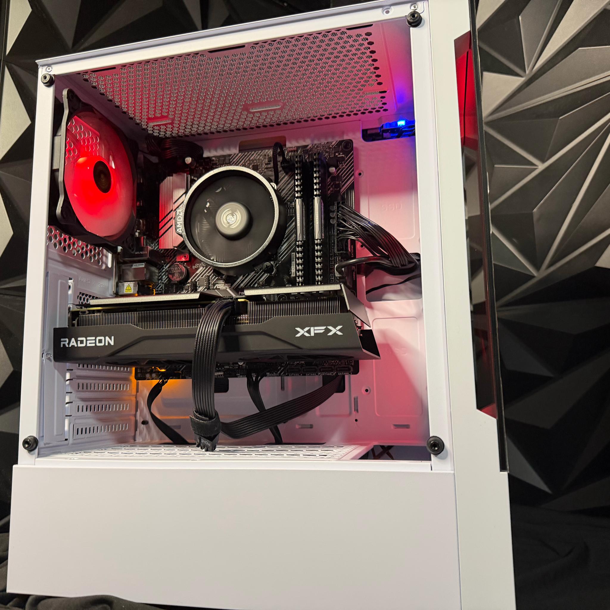🐼🤍 GLASS PANDA 🤍🐼 Ryzen 5 5500| RX 9060XT| 16 GB DDR4| 750GB NVMe| 650W PSU