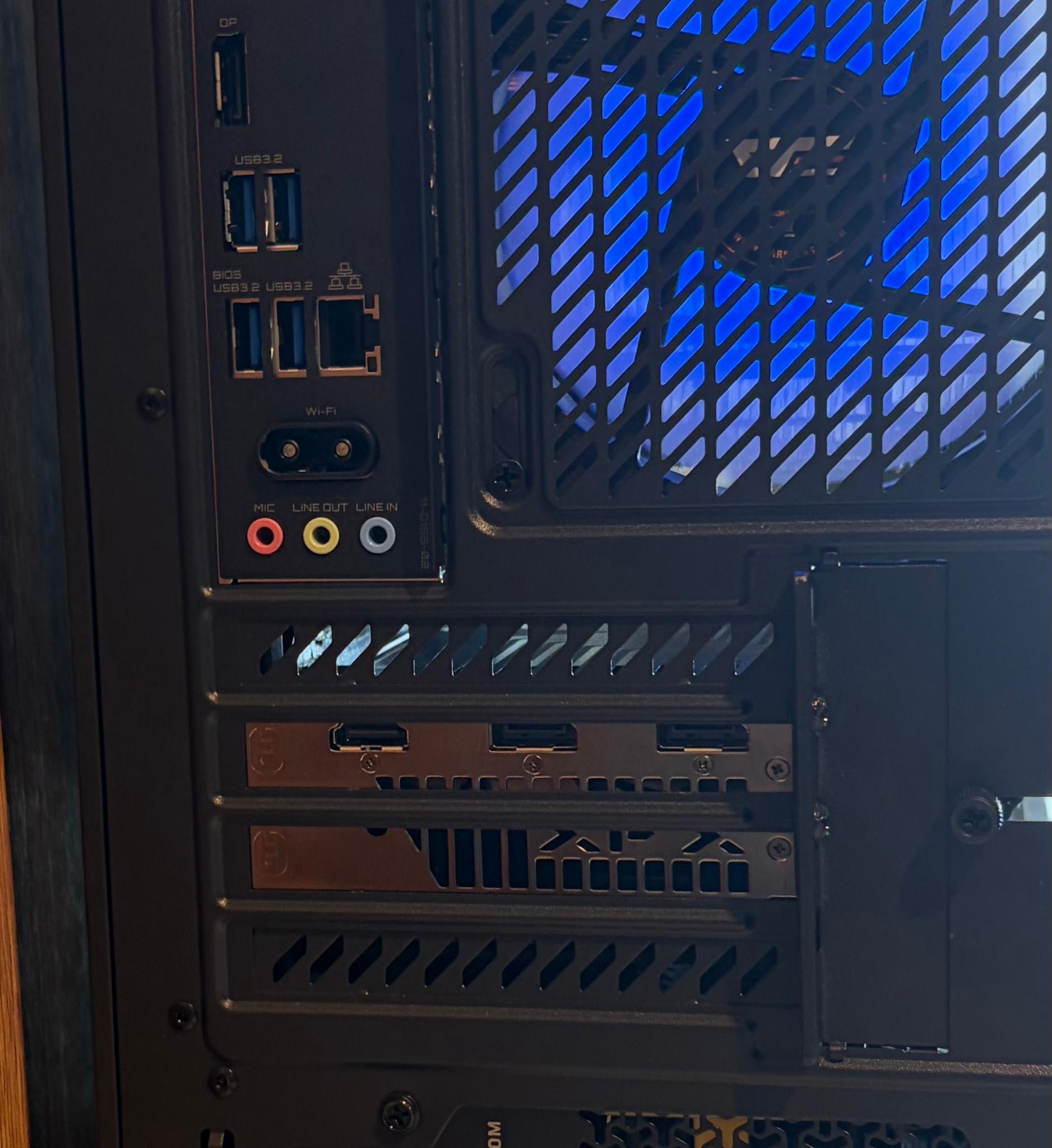 RX 9060XT 16GB | RYZEN 5 5500 | 16GB DDR4 | 1TB SSD | 650W