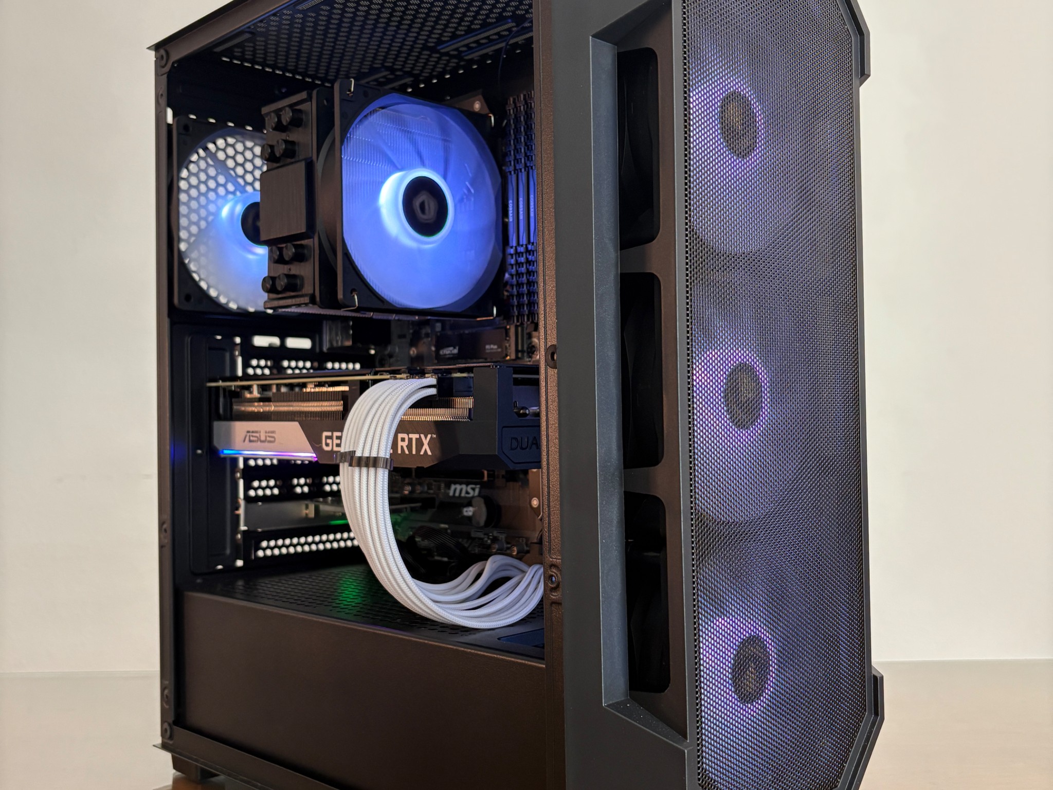 ⚪️⚫️ | Ryzen 5 3600 + RTX 3070 8GB | 32GB | WiFi INCLUDED