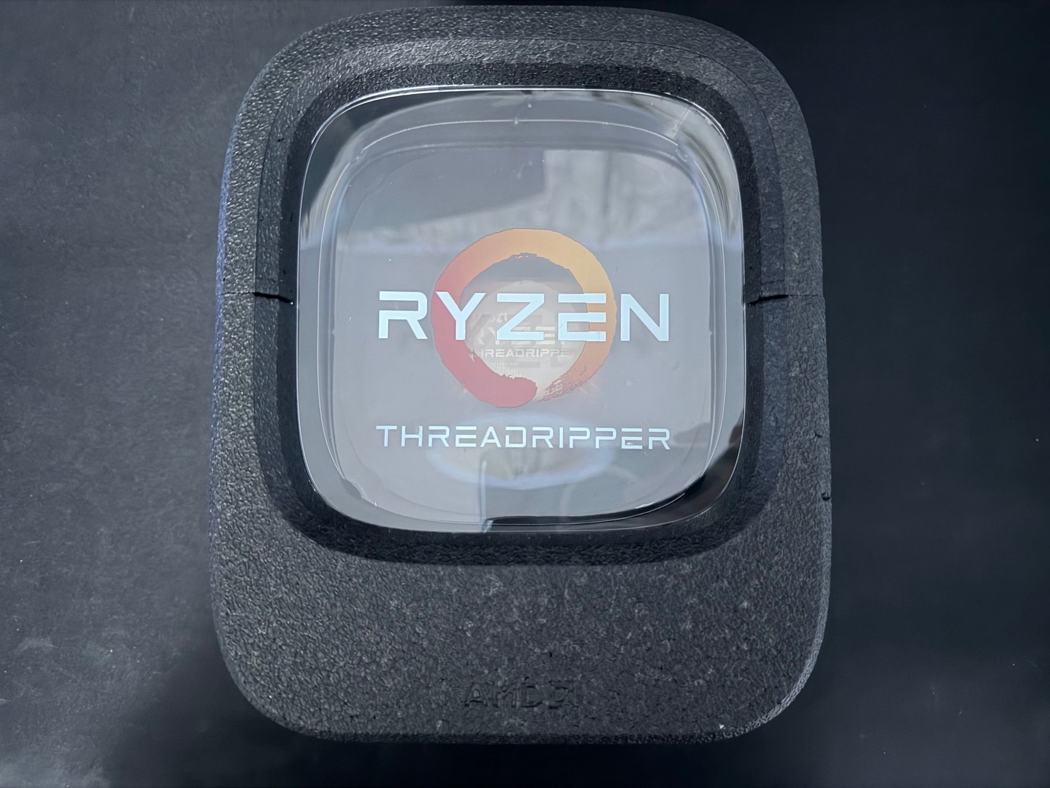 AMD Ryzen Threadripper 1920X 12core 3.5GHz 38MB