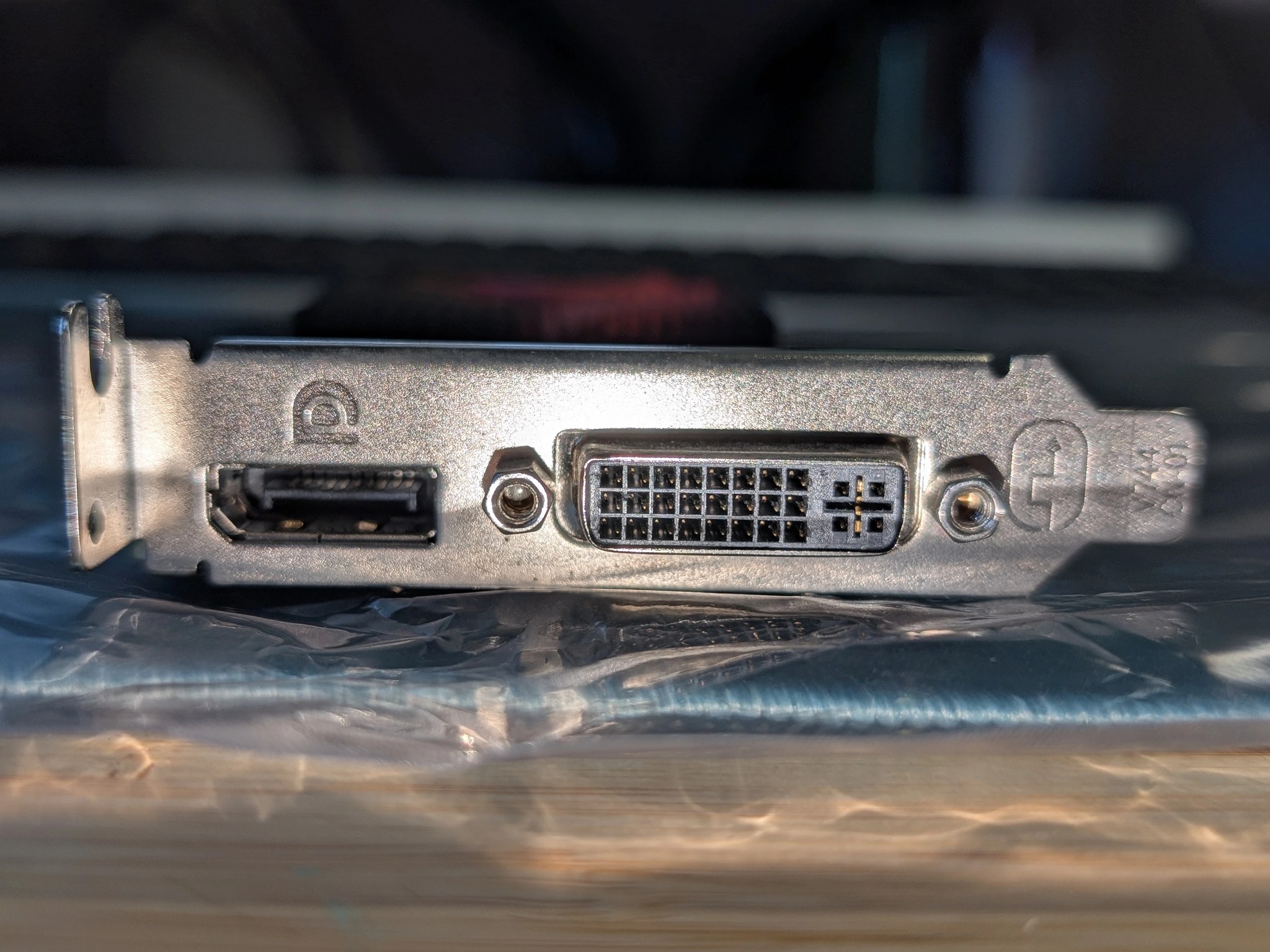 Small Form Factor AMD Radeon R5 340x
