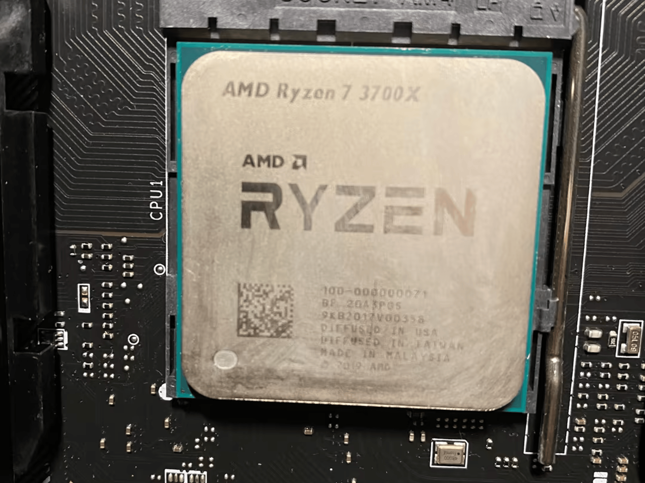 Ryzen 7 3700x and B450 Tomahawk Combo