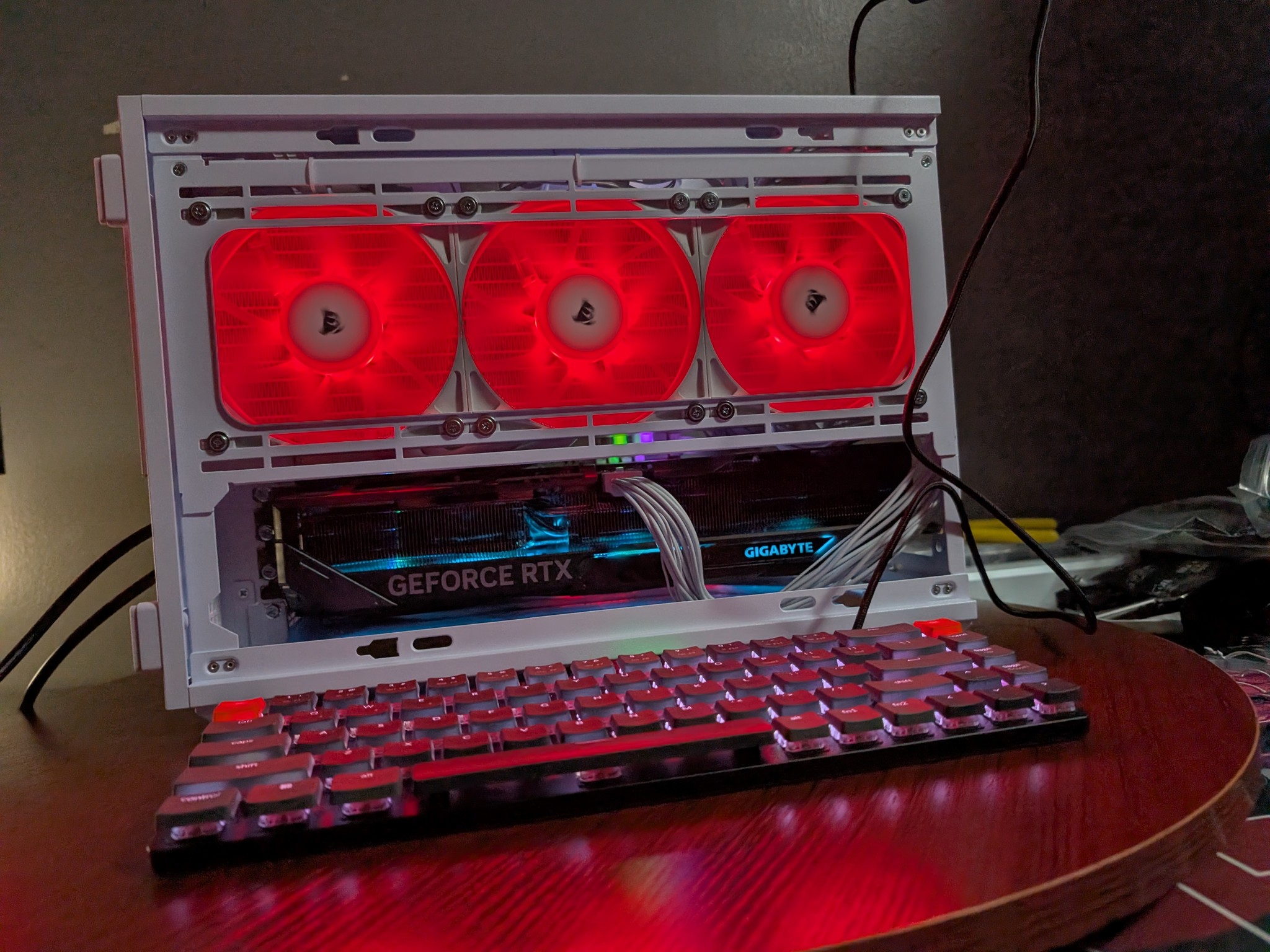 GIGABYTE GeForce RTX 5080 GAMING OC 16GB