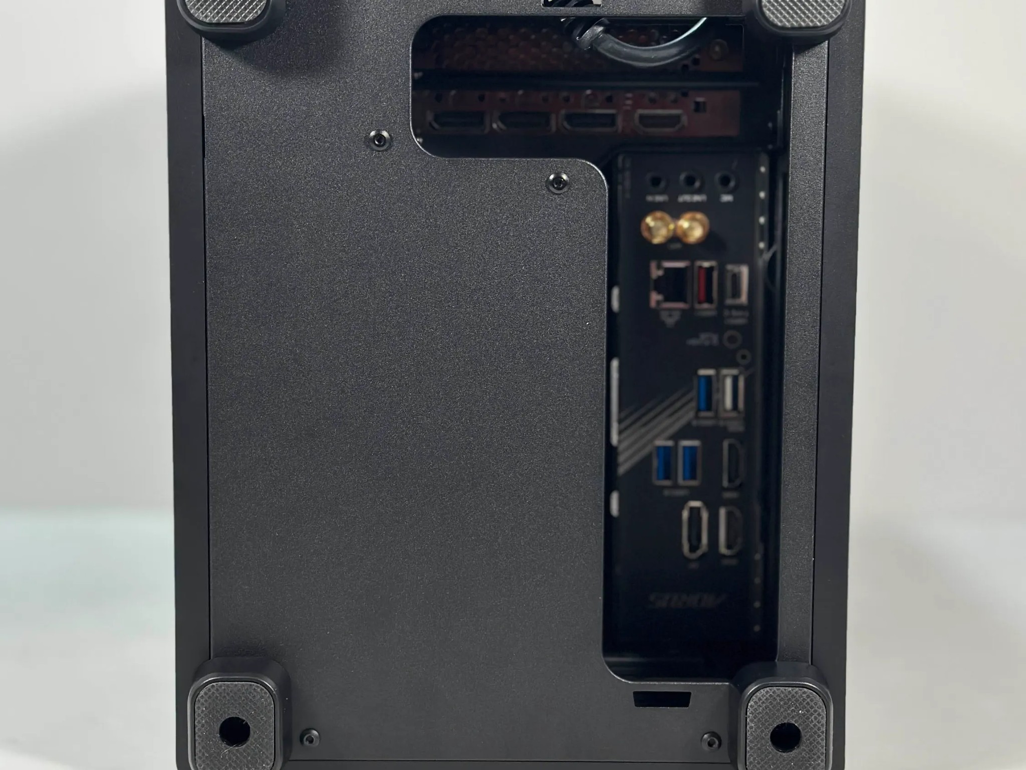 Ryzen 7 5700X | RTX 3080 | 32GB RAM | 2TB SSD | WIFI & BT | SFF Compact Gaming PC