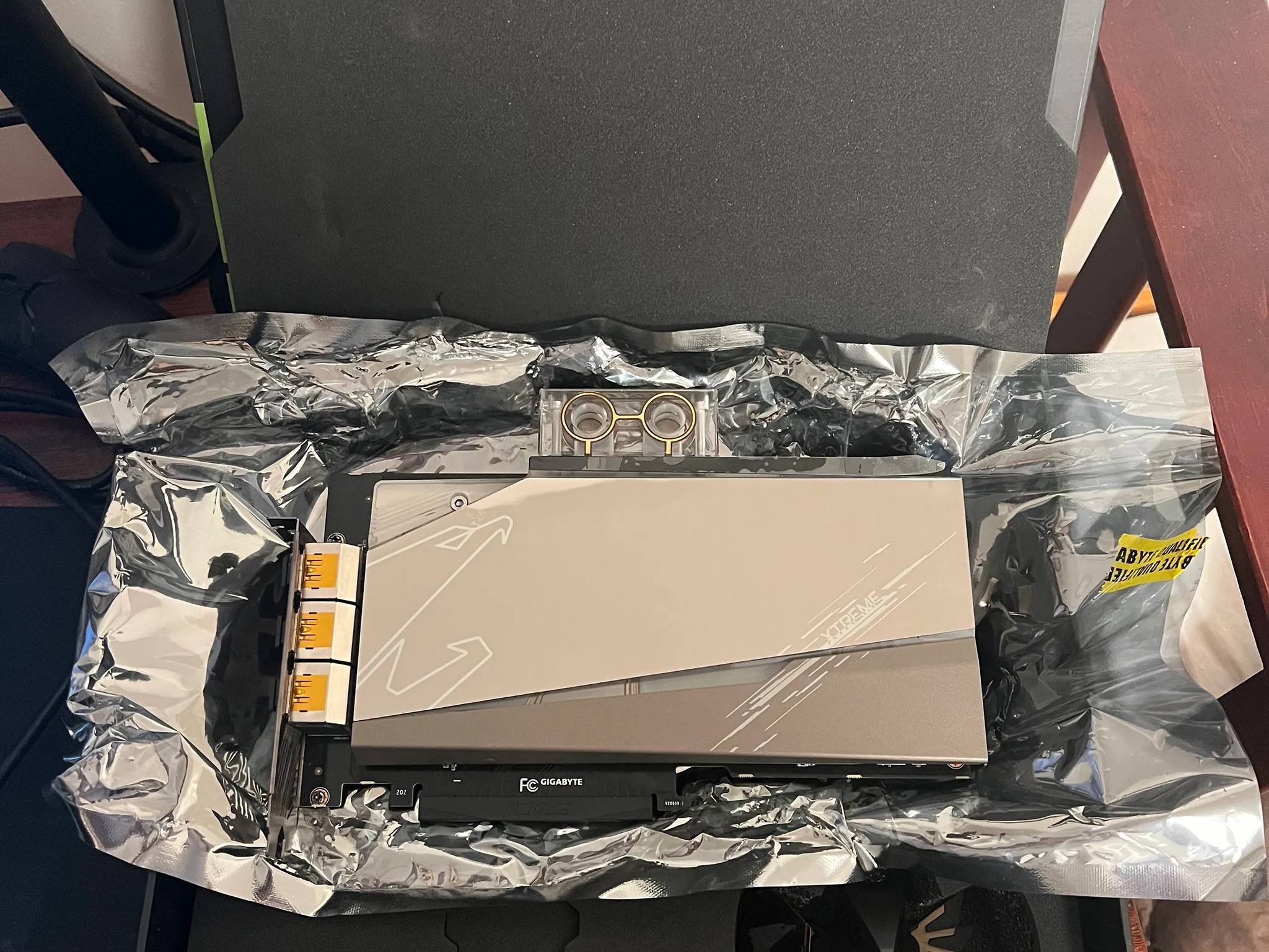 RTX3080 Aorus Extreme WaterForce *Requires custom loop* Rare Collectors GPU